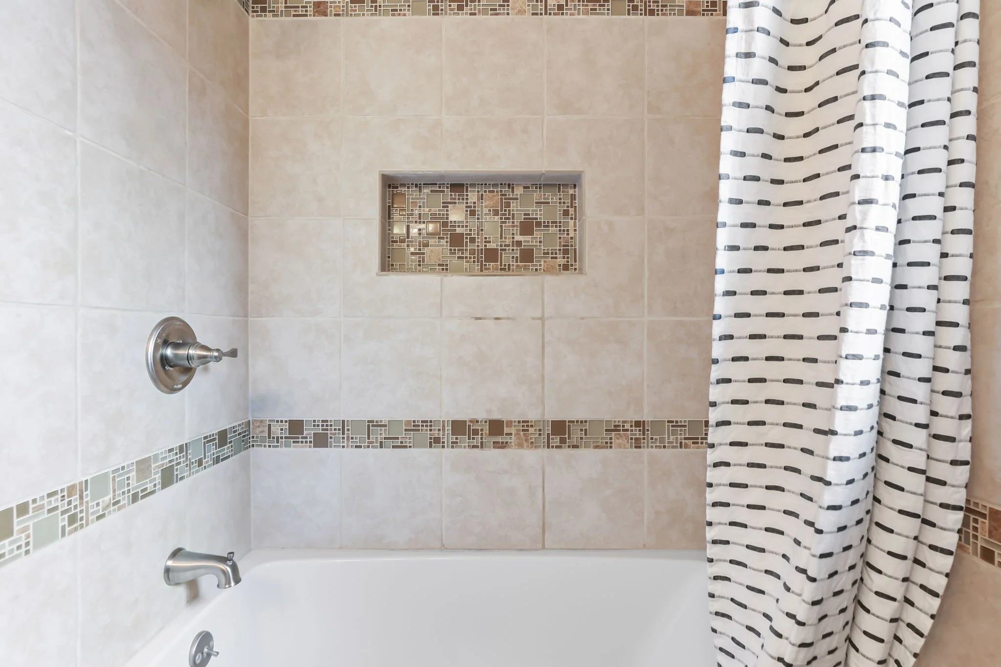 11665 SE 33rd Ave-32.JPG