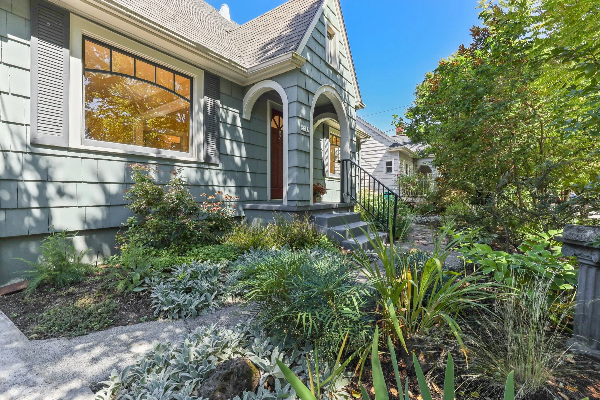 3415 NE Tillamook St-8.jpg