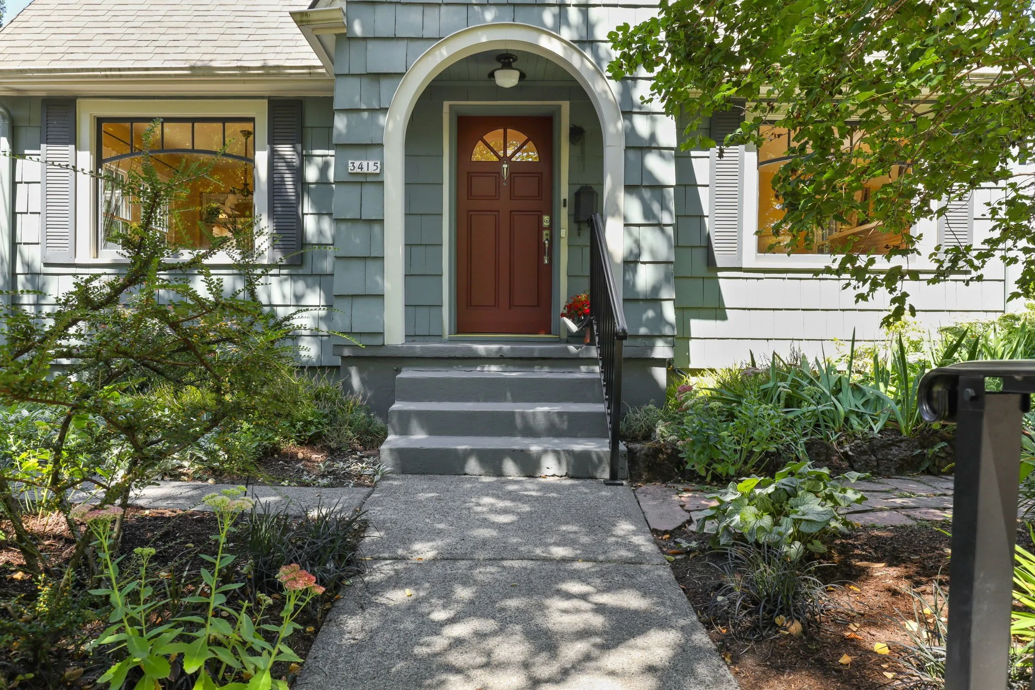 3415 NE Tillamook St-10.jpg