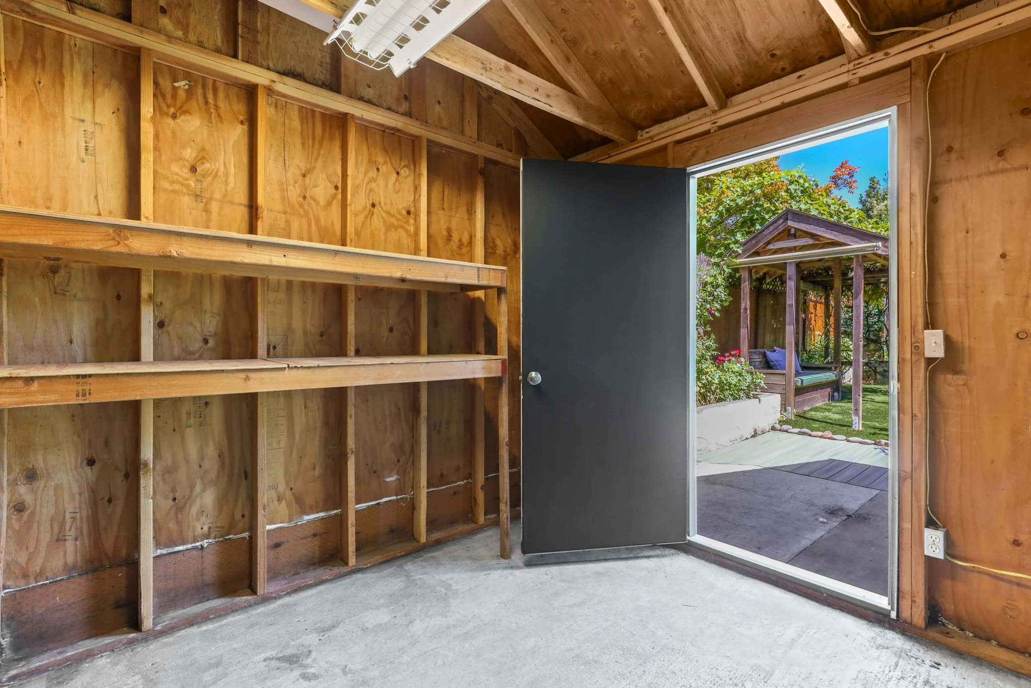 3415 NE Tillamook St-59.jpg