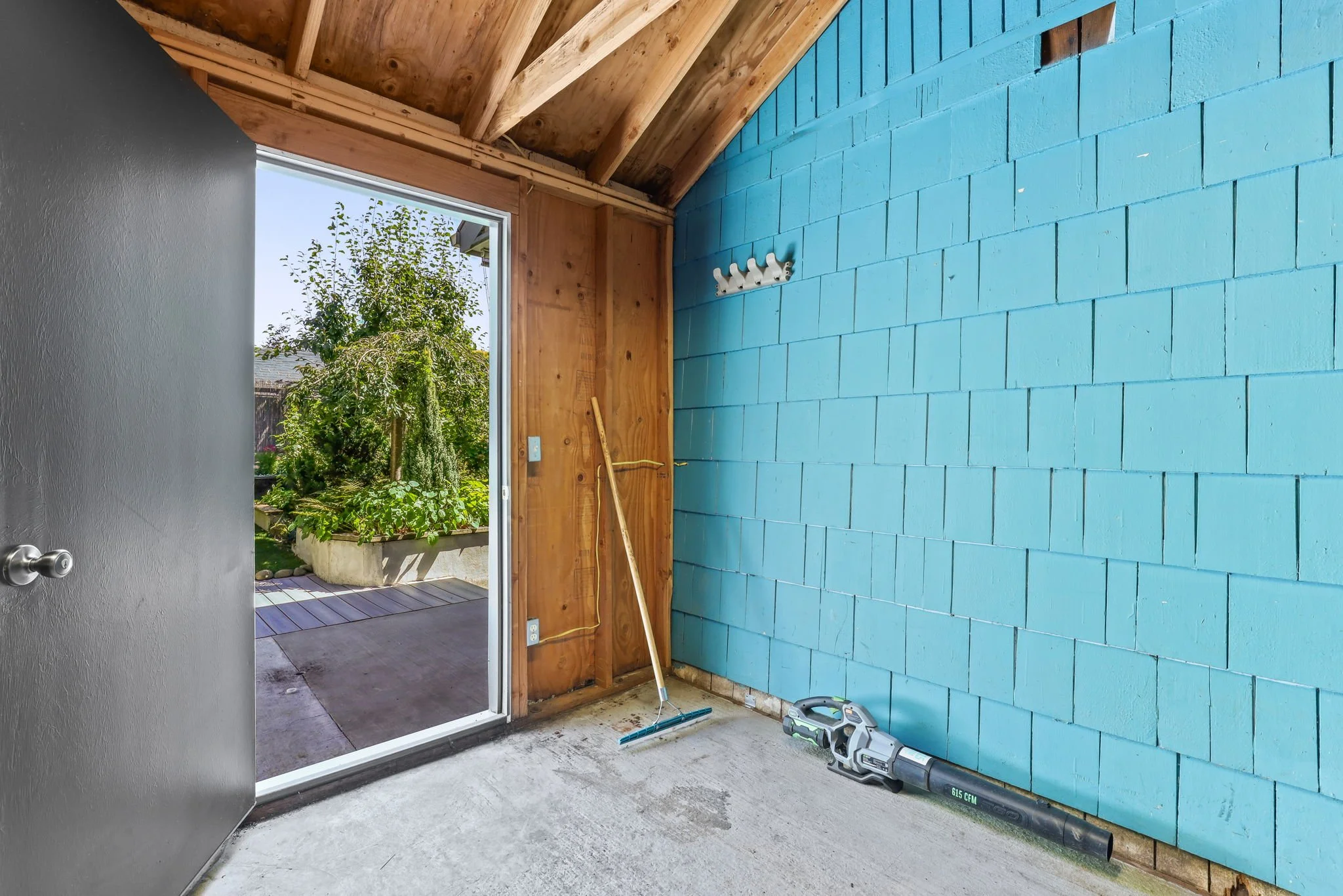3415 NE Tillamook St-60.jpg