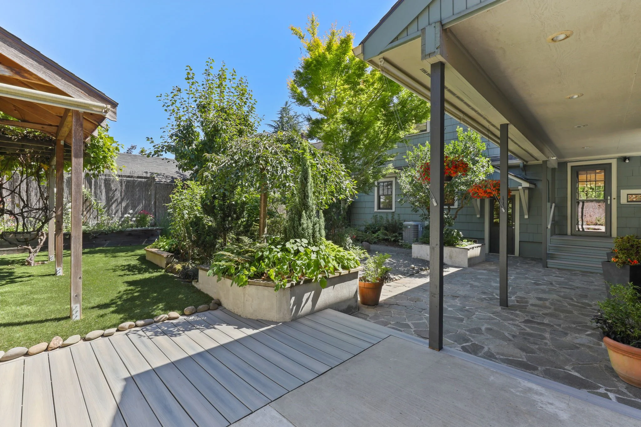 3415 NE Tillamook St-69.jpg