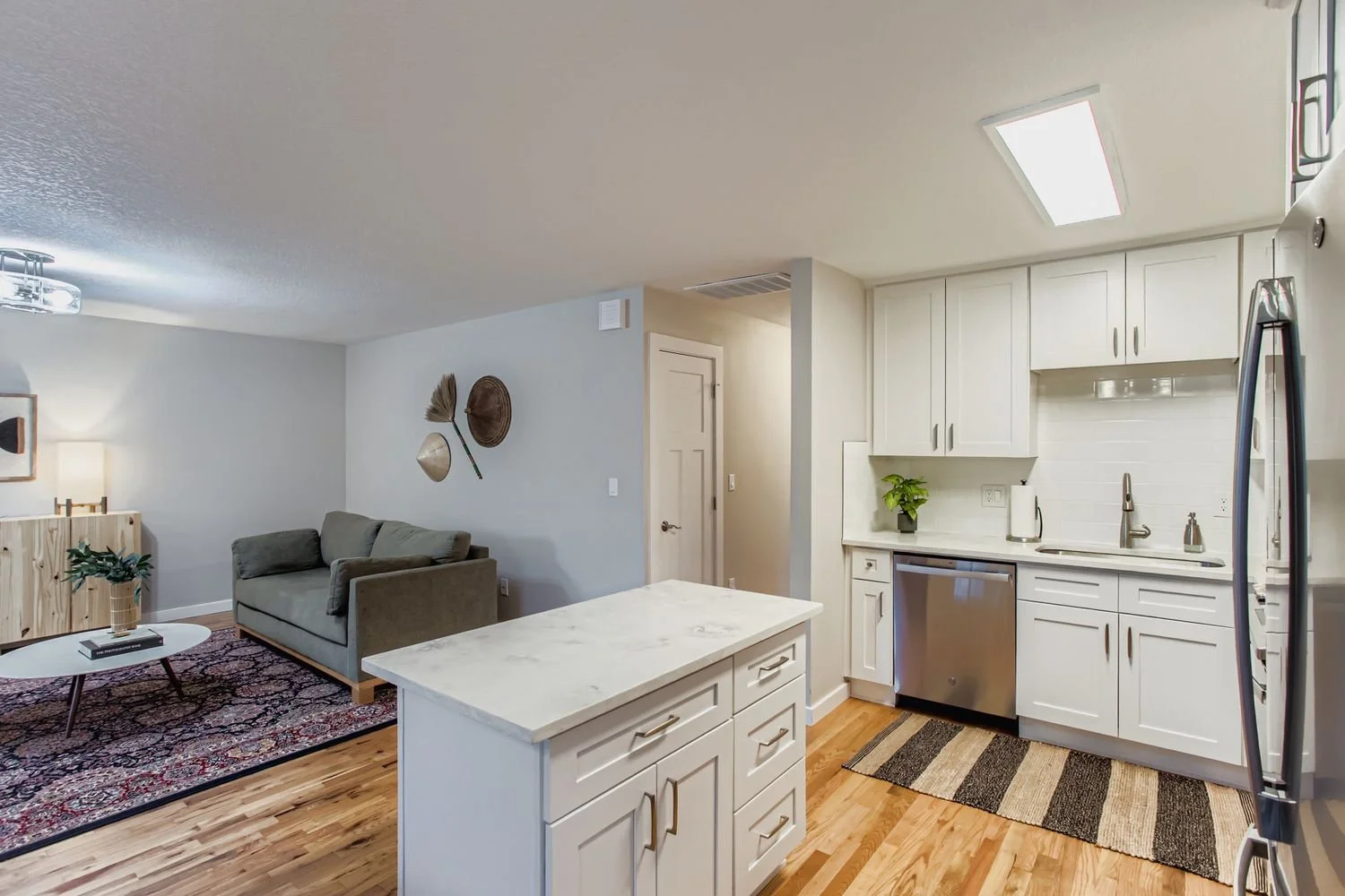 6616 SE 75th Ave - Web Quality - 015 - 13 Kitchen.jpg