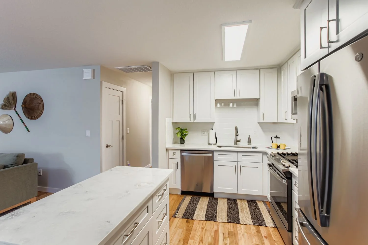 6616 SE 75th Ave - Web Quality - 018 - 16 Kitchen.jpg