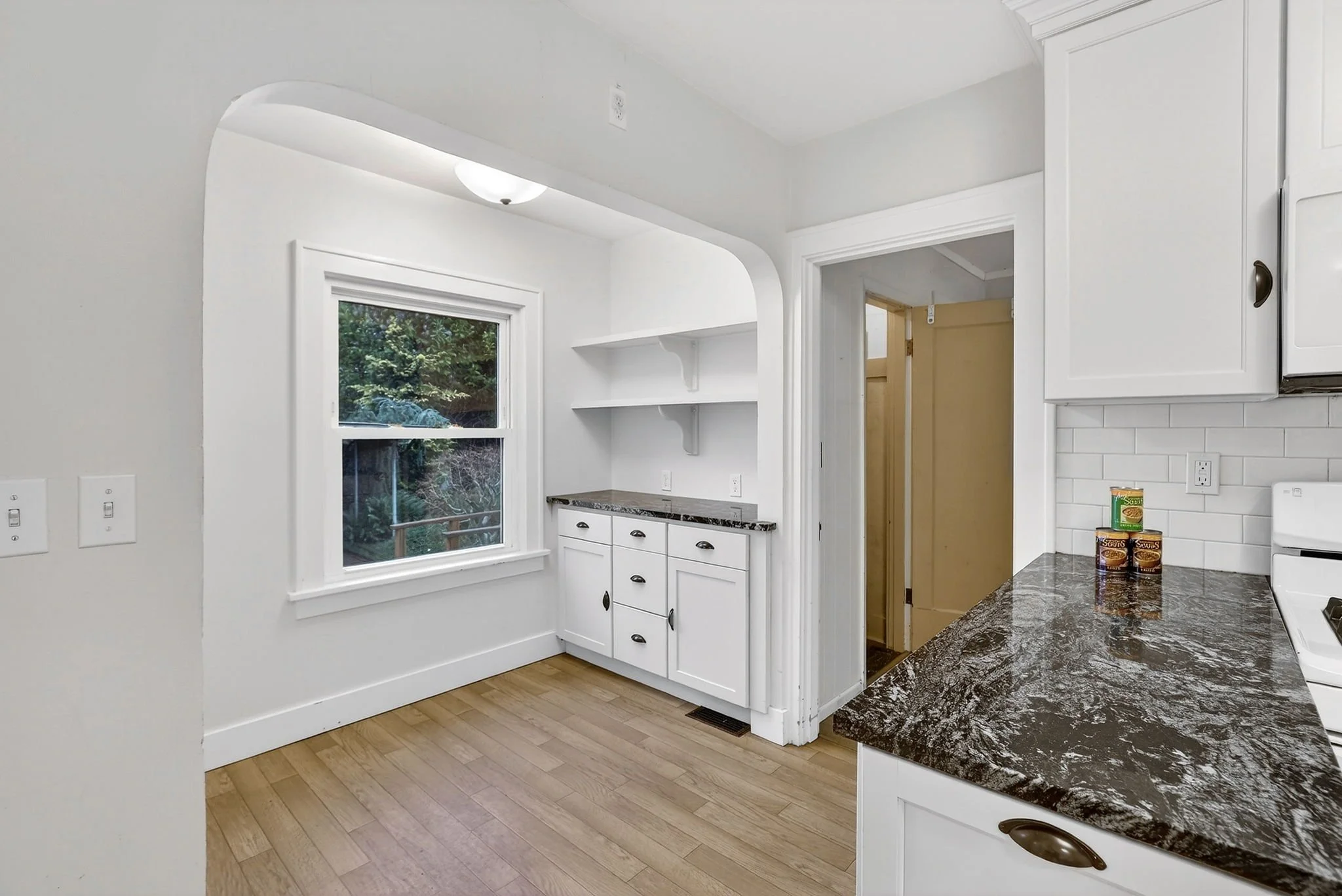 3425 NE Tillamook St-17.jpg