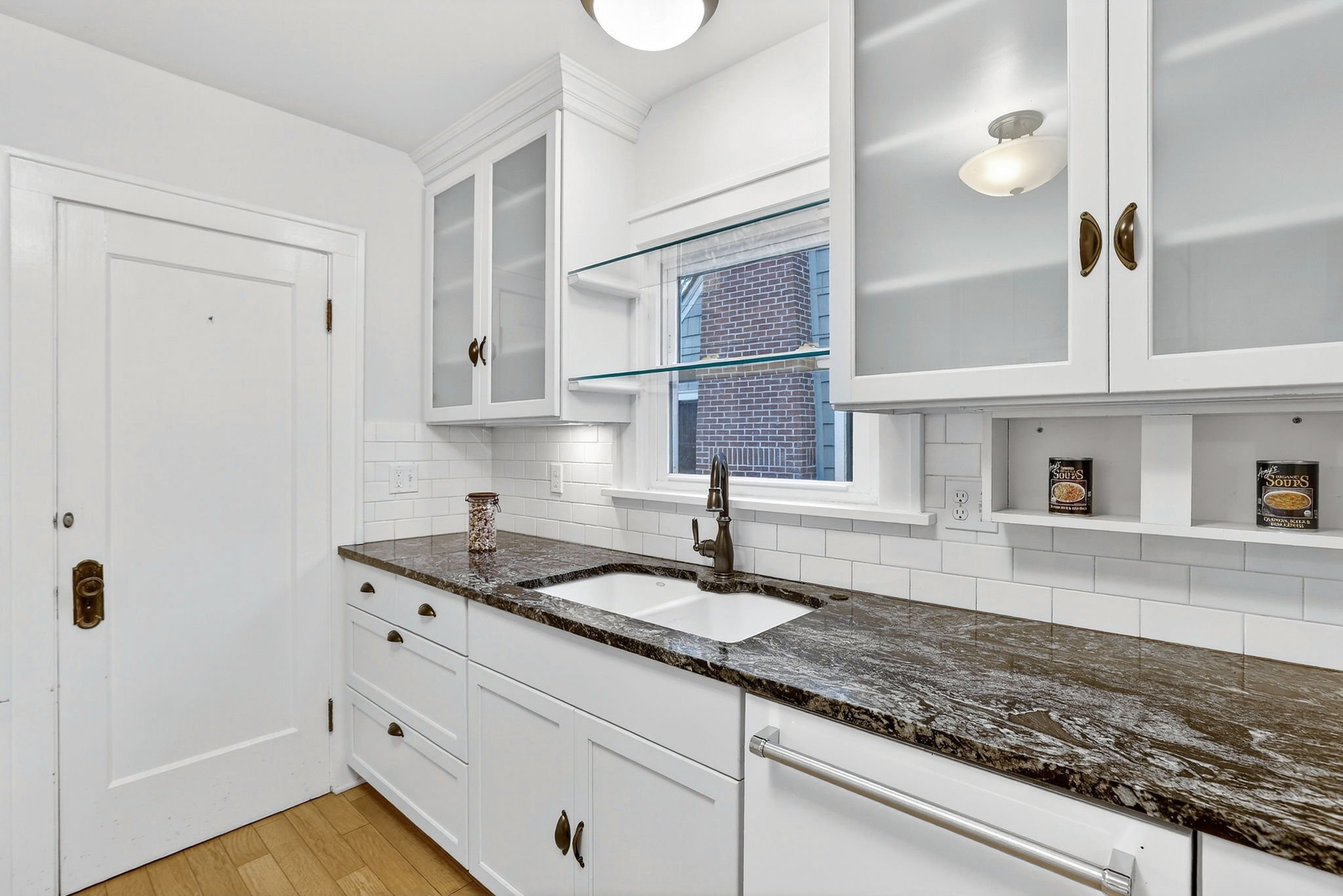 3425 NE Tillamook St-21.jpg