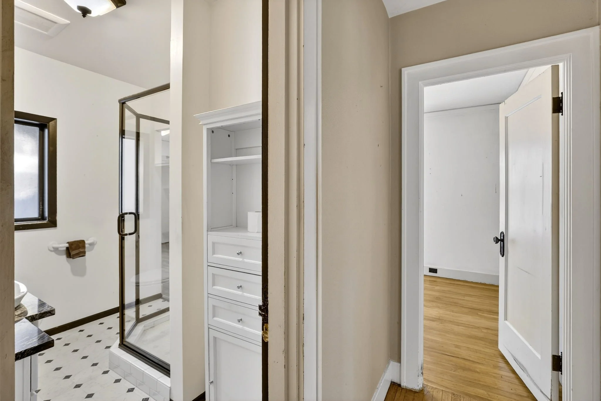 3425 NE Tillamook St-25.jpg