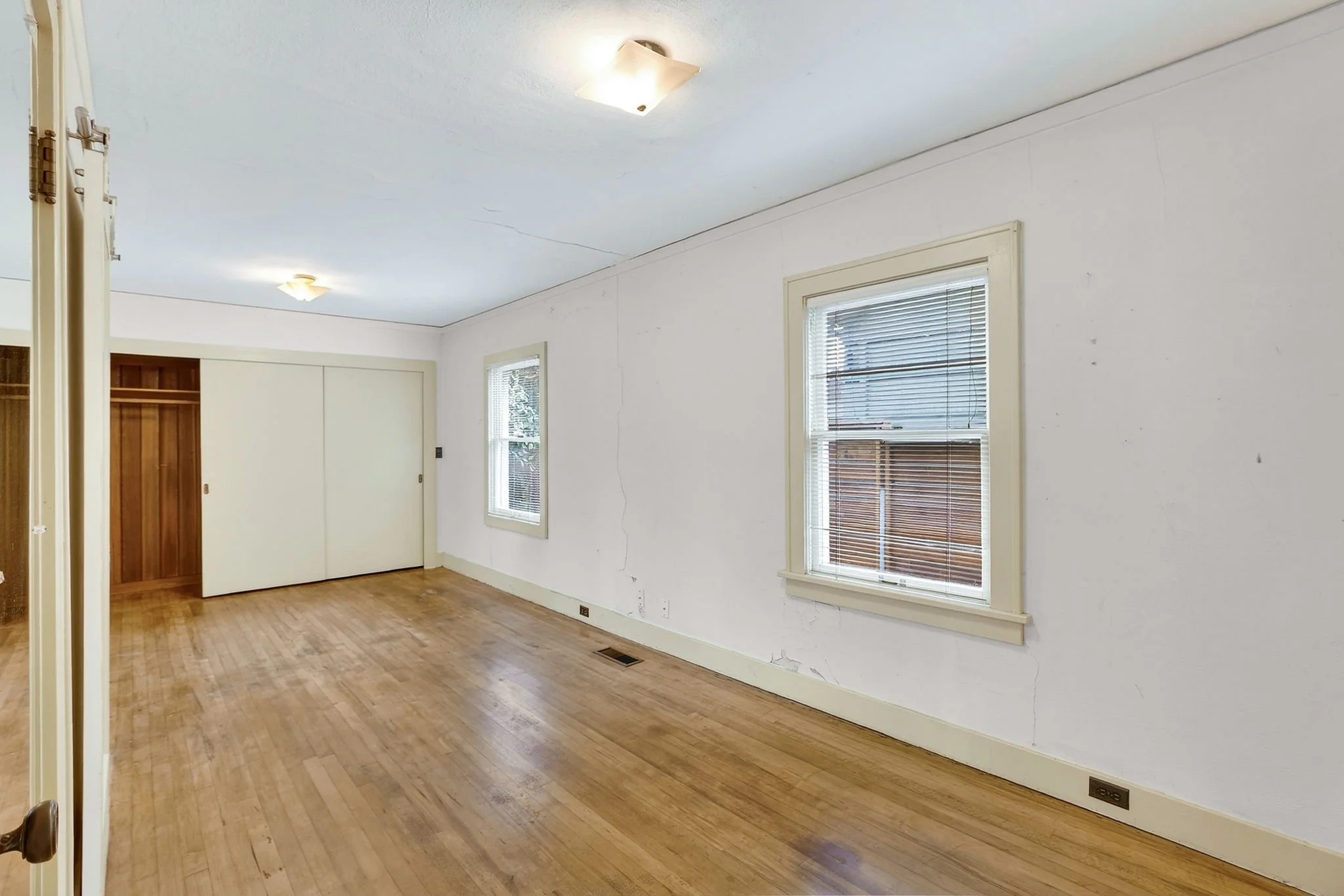 3425 NE Tillamook St-29.jpg