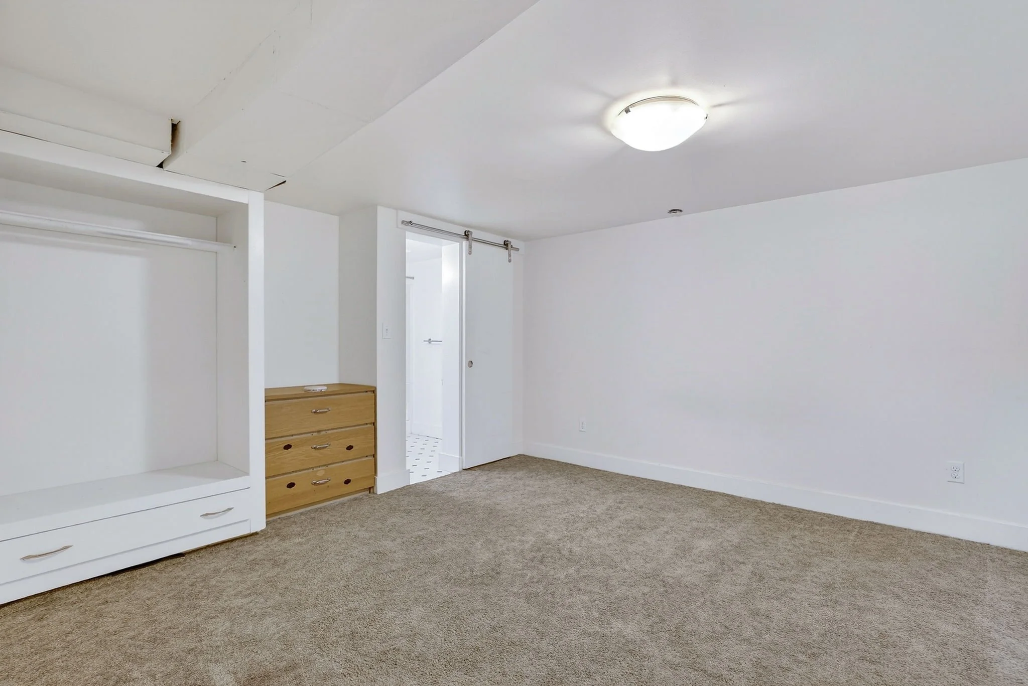 3425 NE Tillamook St-40.jpg