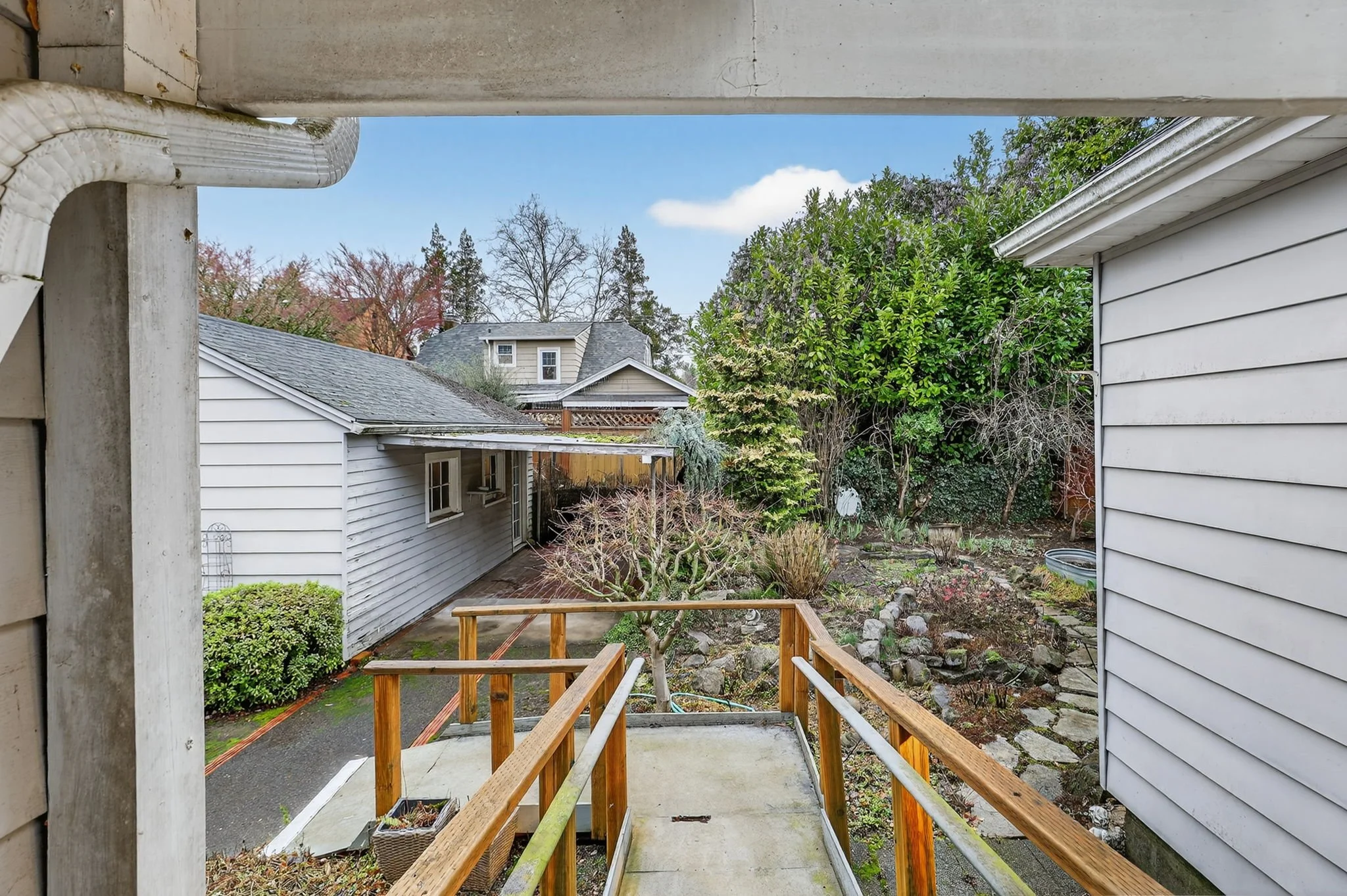 3425 NE Tillamook St-58.jpg