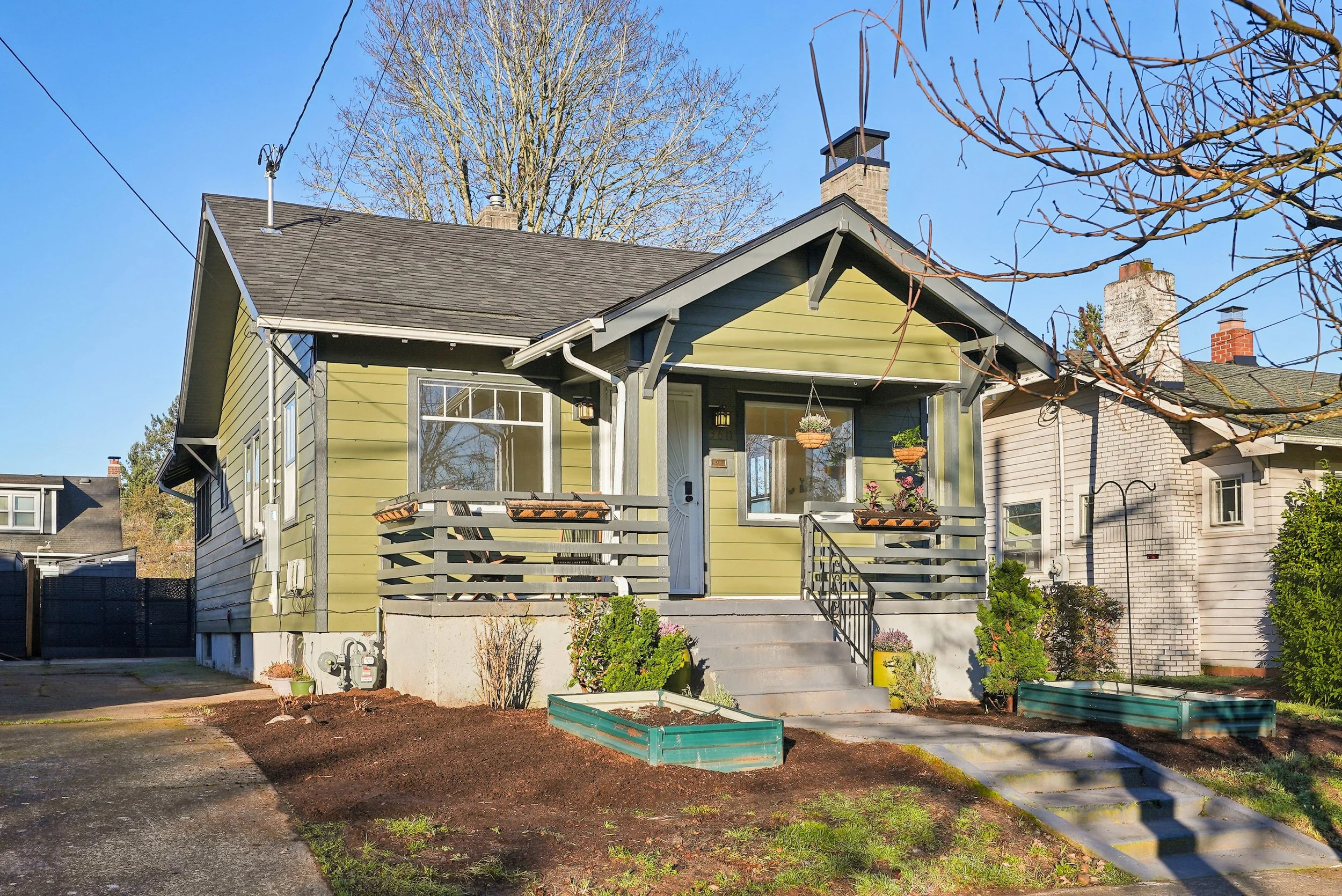 Charming Roseway Bungalow