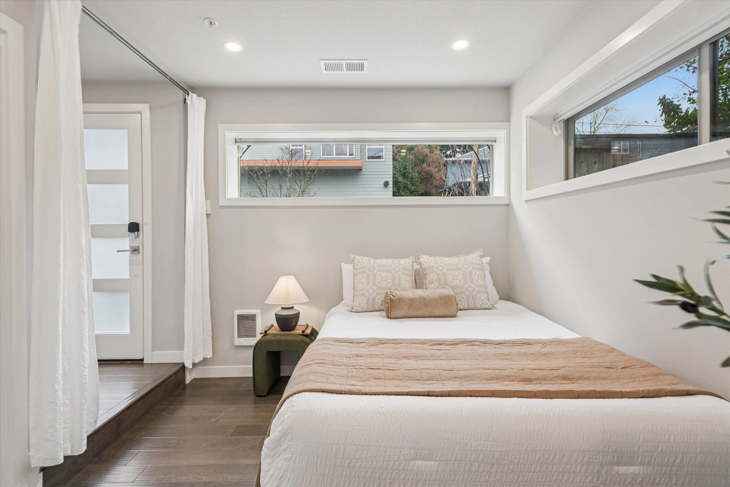 42-SE 29th Ave - Portland - 206.jpg