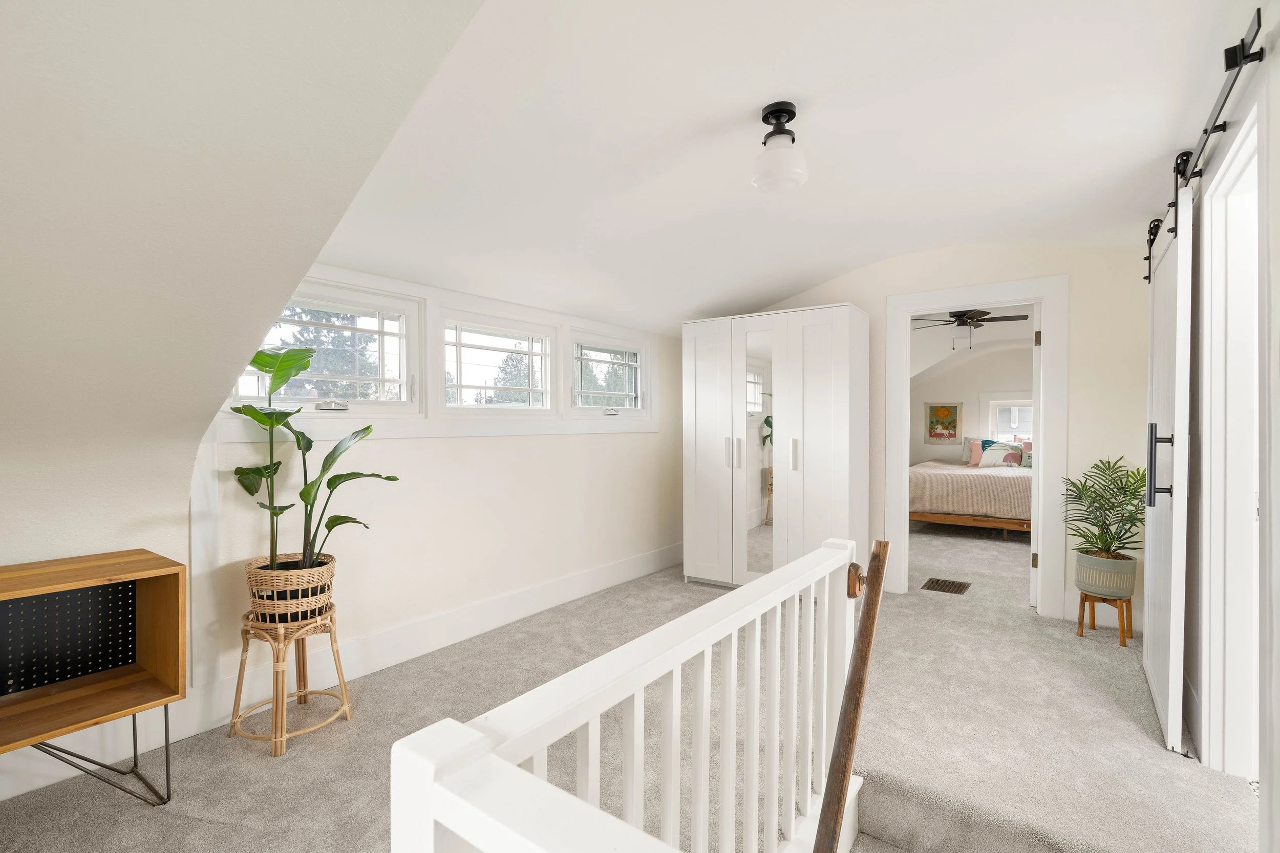 dressing window angle.jpg