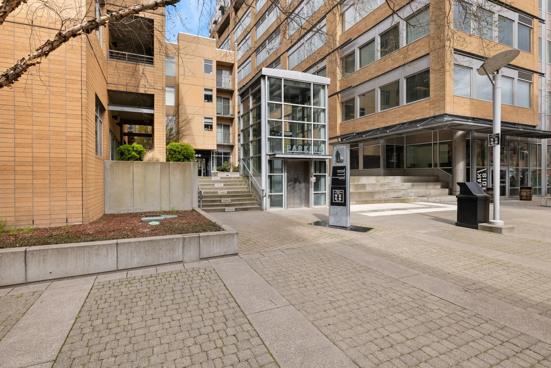 Parkside Condo living in Downtown Vancouver