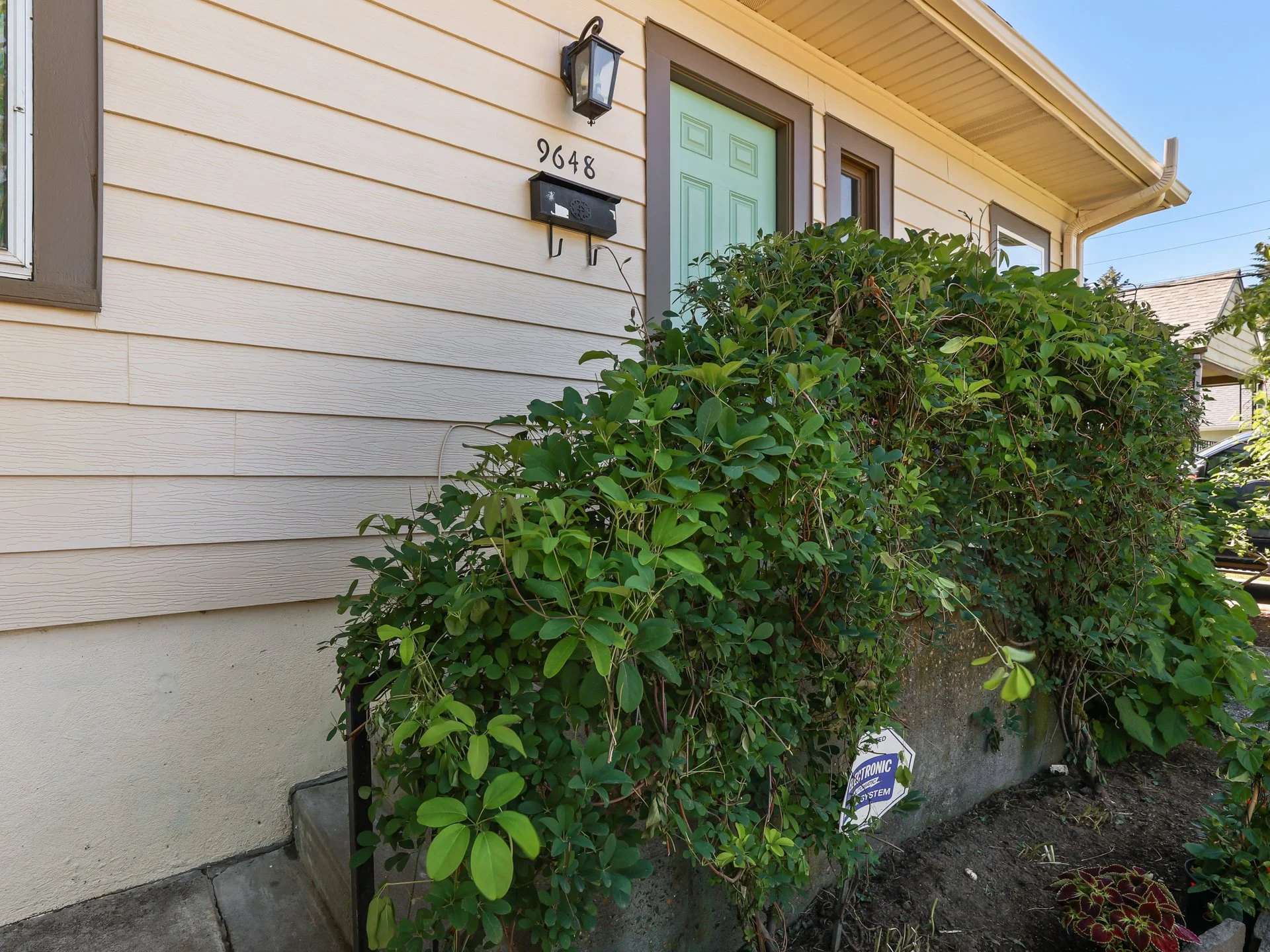 9648 N Central St - MLS-8.jpg