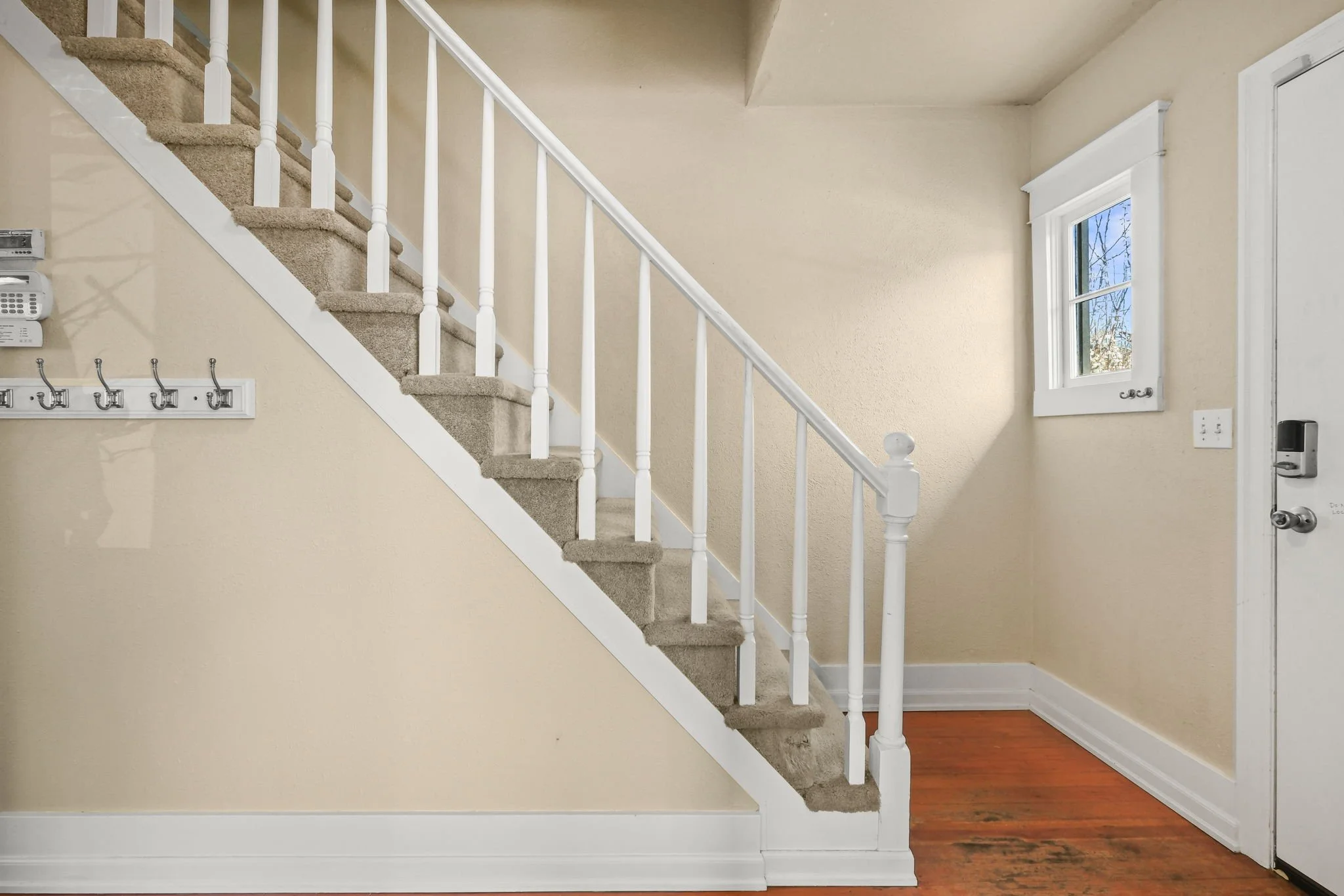 9648 N Central St-2.jpg