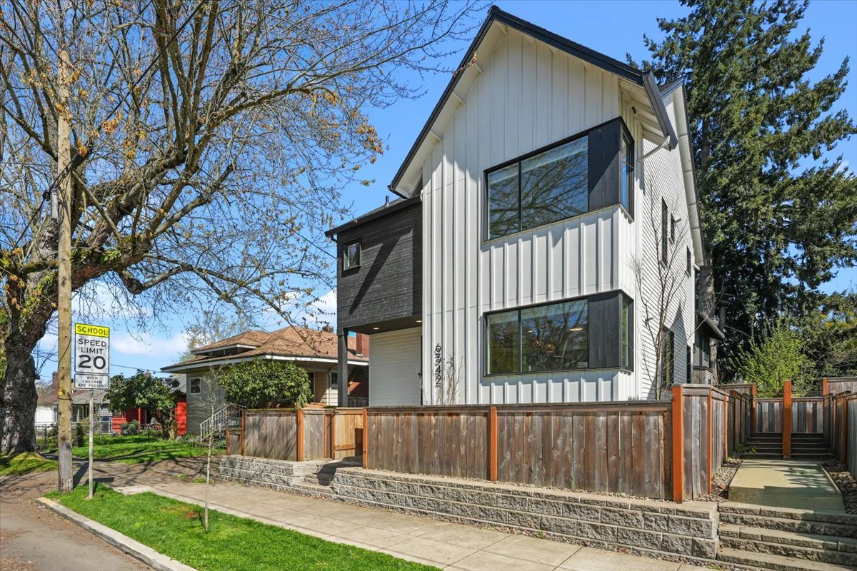 03-6342 NE 33rd Ave unit a-3.jpg