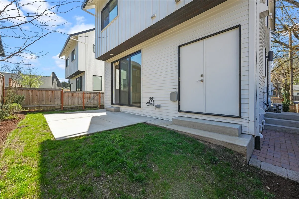 11-6342 NE 33rd Ave unit a-9.jpg