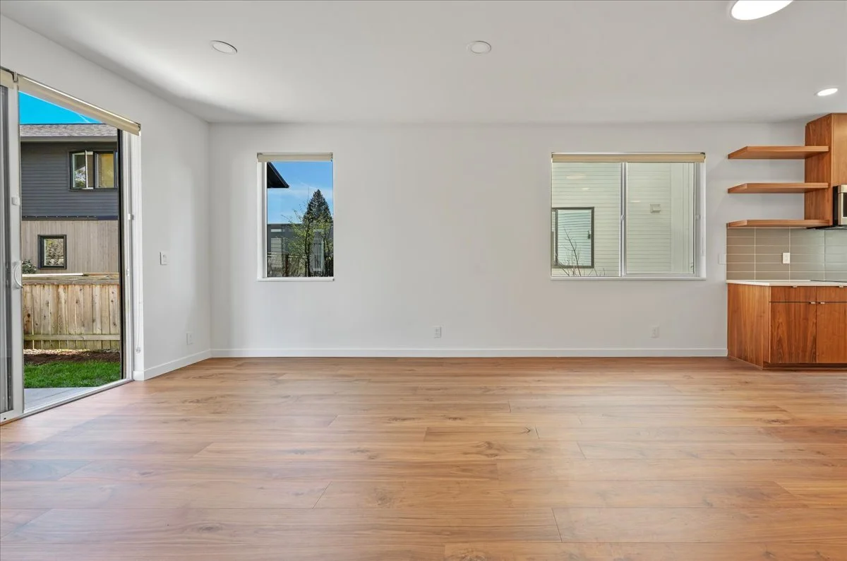 14-6342 NE 33rd Ave unit a-13.jpg
