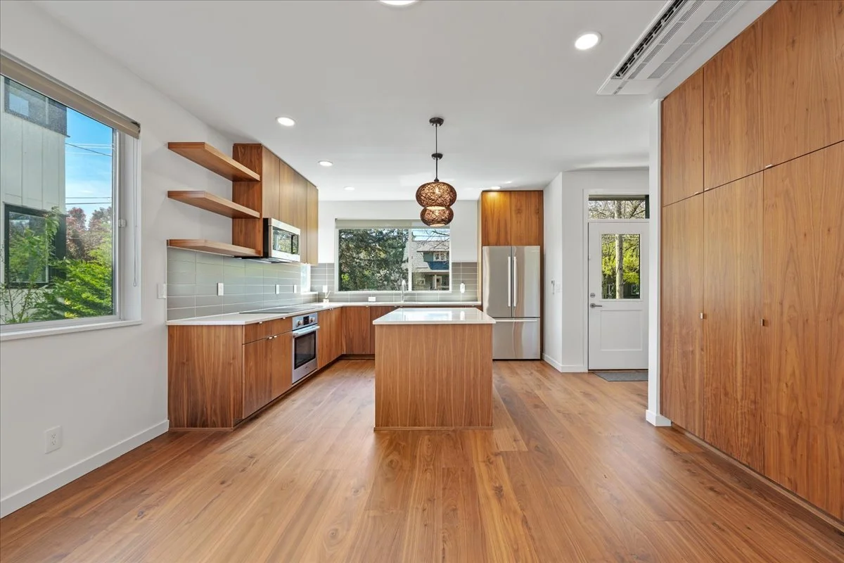 18-6342 NE 33rd Ave unit a-17.jpg