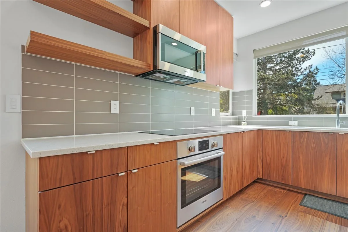 22-6342 NE 33rd Ave unit a-21.jpg