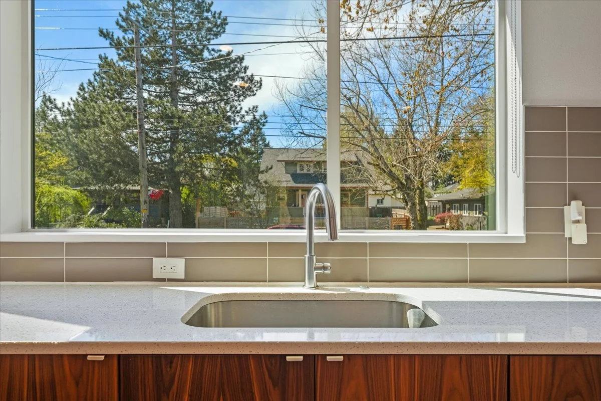 23-6342 NE 33rd Ave unit a-22.jpg