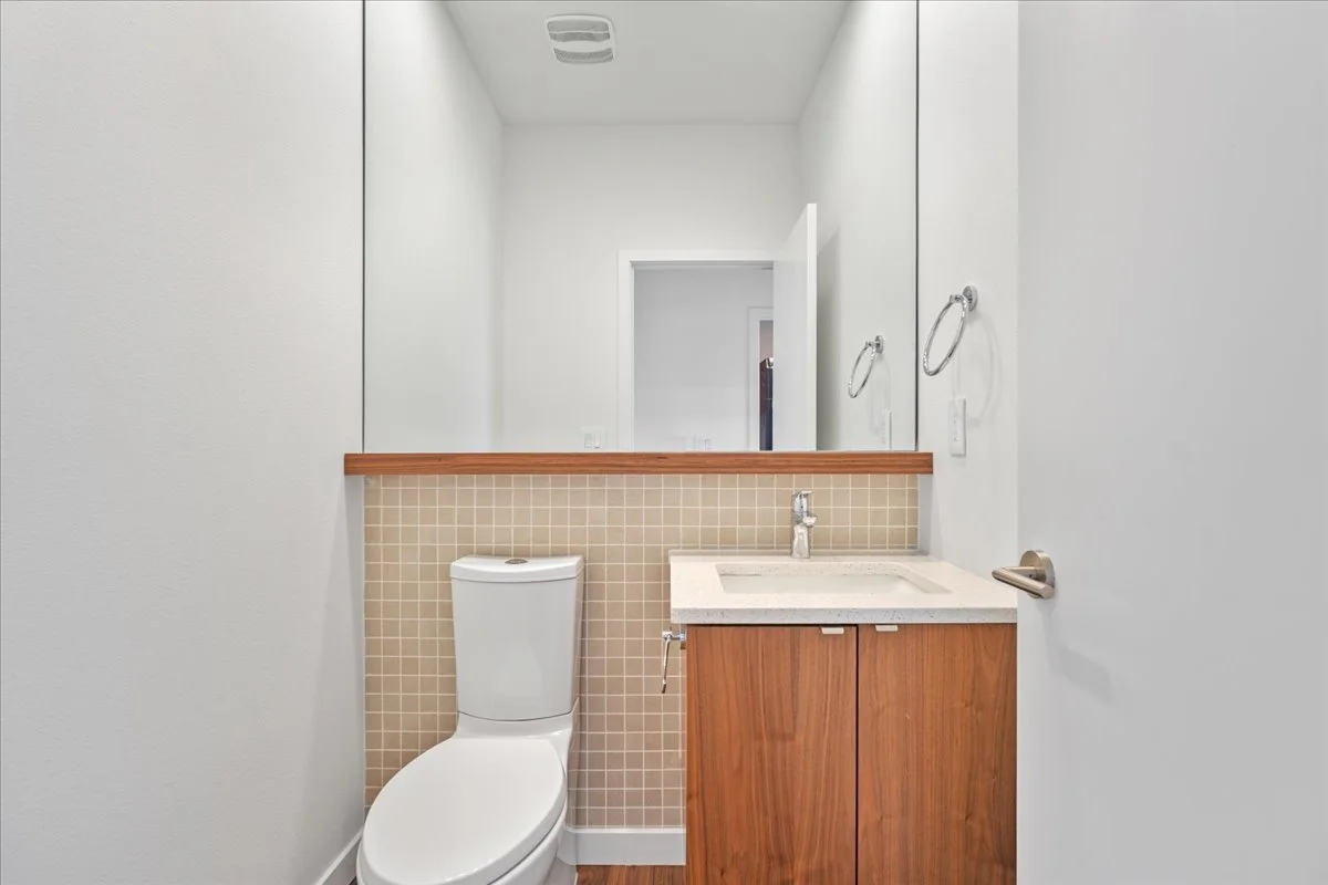 26-6342 NE 33rd Ave unit a-25.jpg