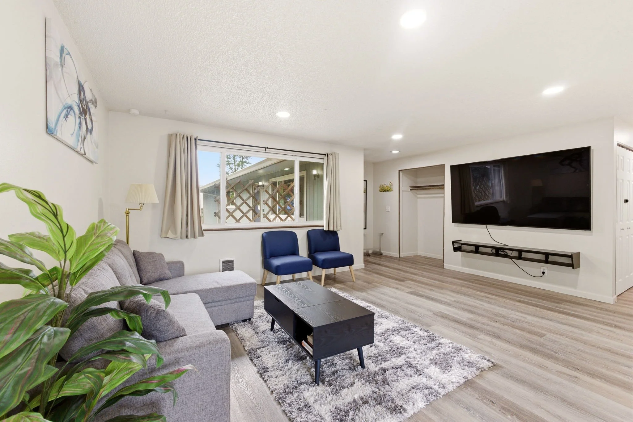 11-web-or-mls-Kyle_Conway_-_3836_SE_91st_Ave_011.jpg