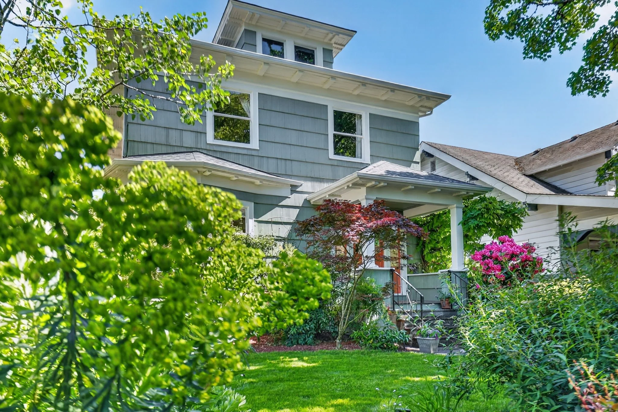 5742 N Commercial Ave-5.jpg