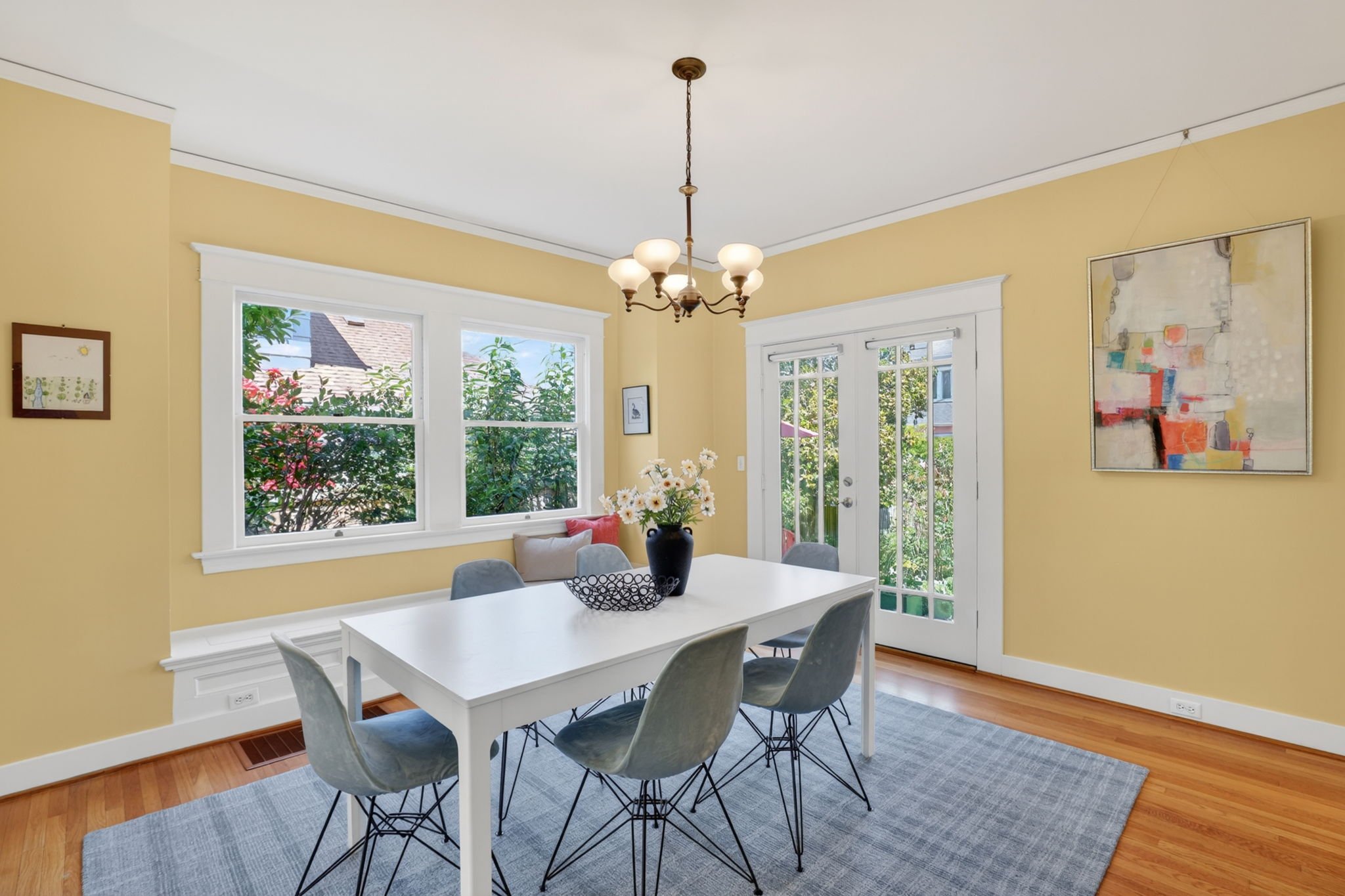 5742 N Commercial Ave-19.jpg