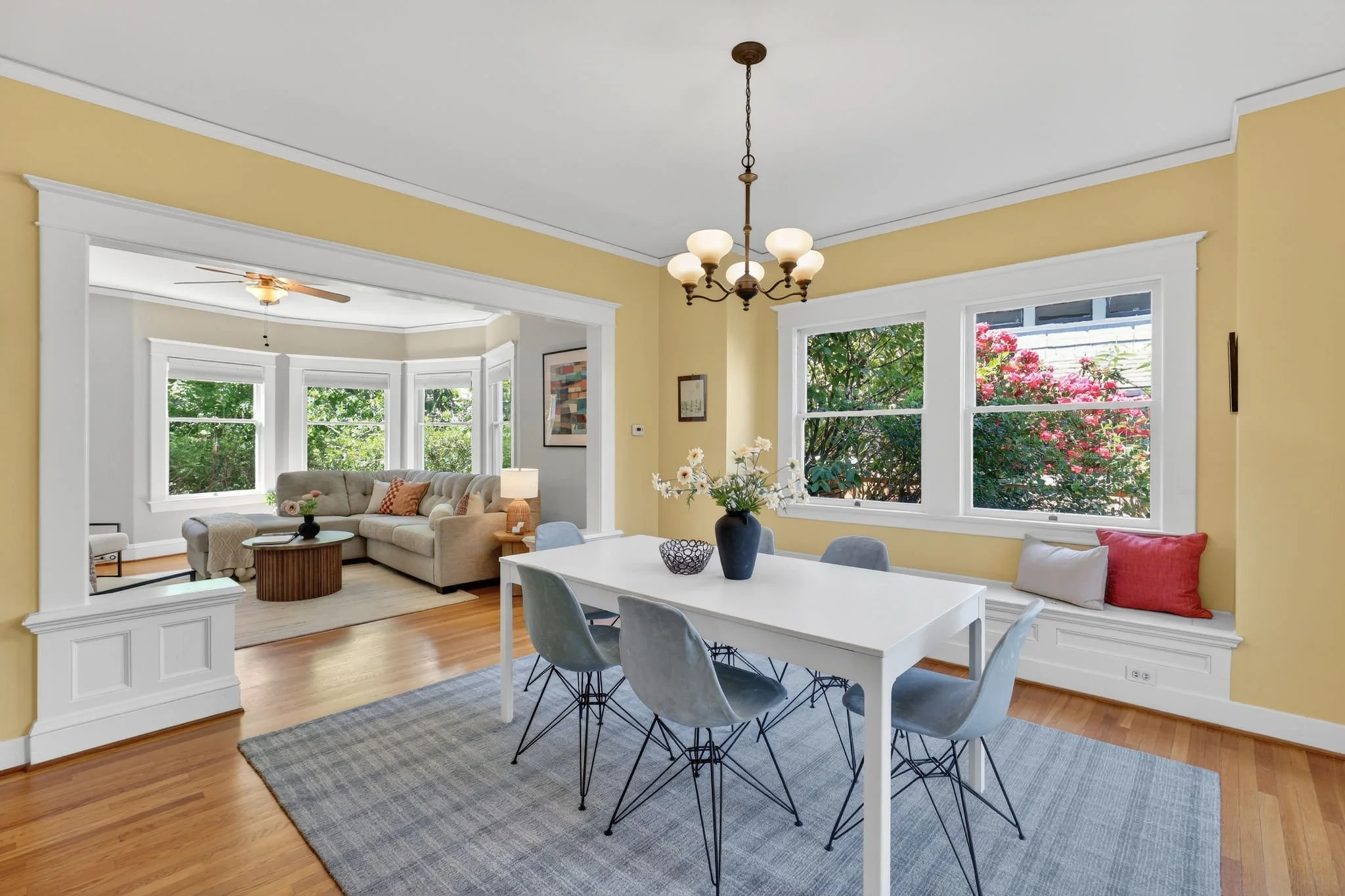 5742 N Commercial Ave-22.jpg