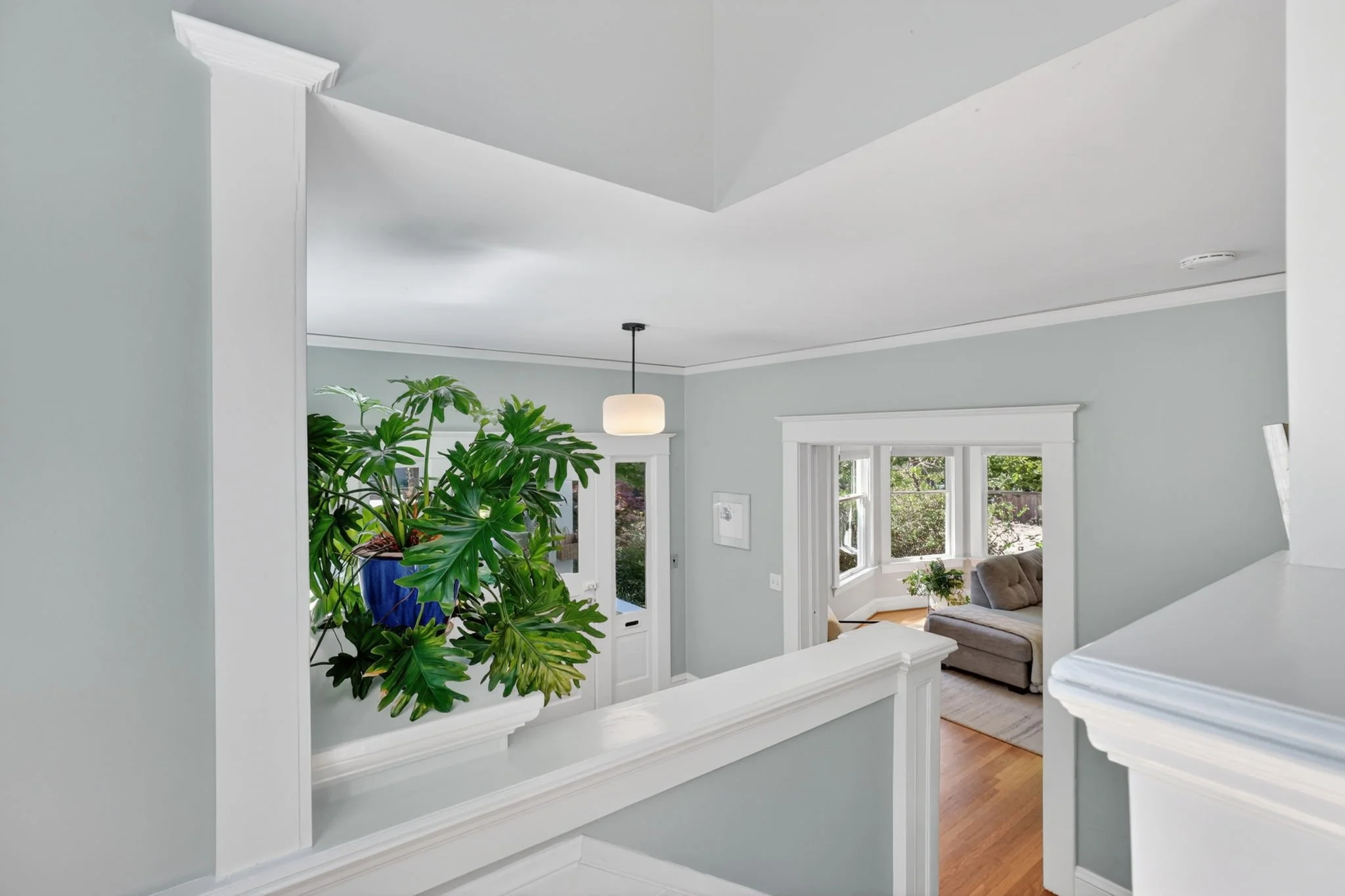 5742 N Commercial Ave-30.jpg