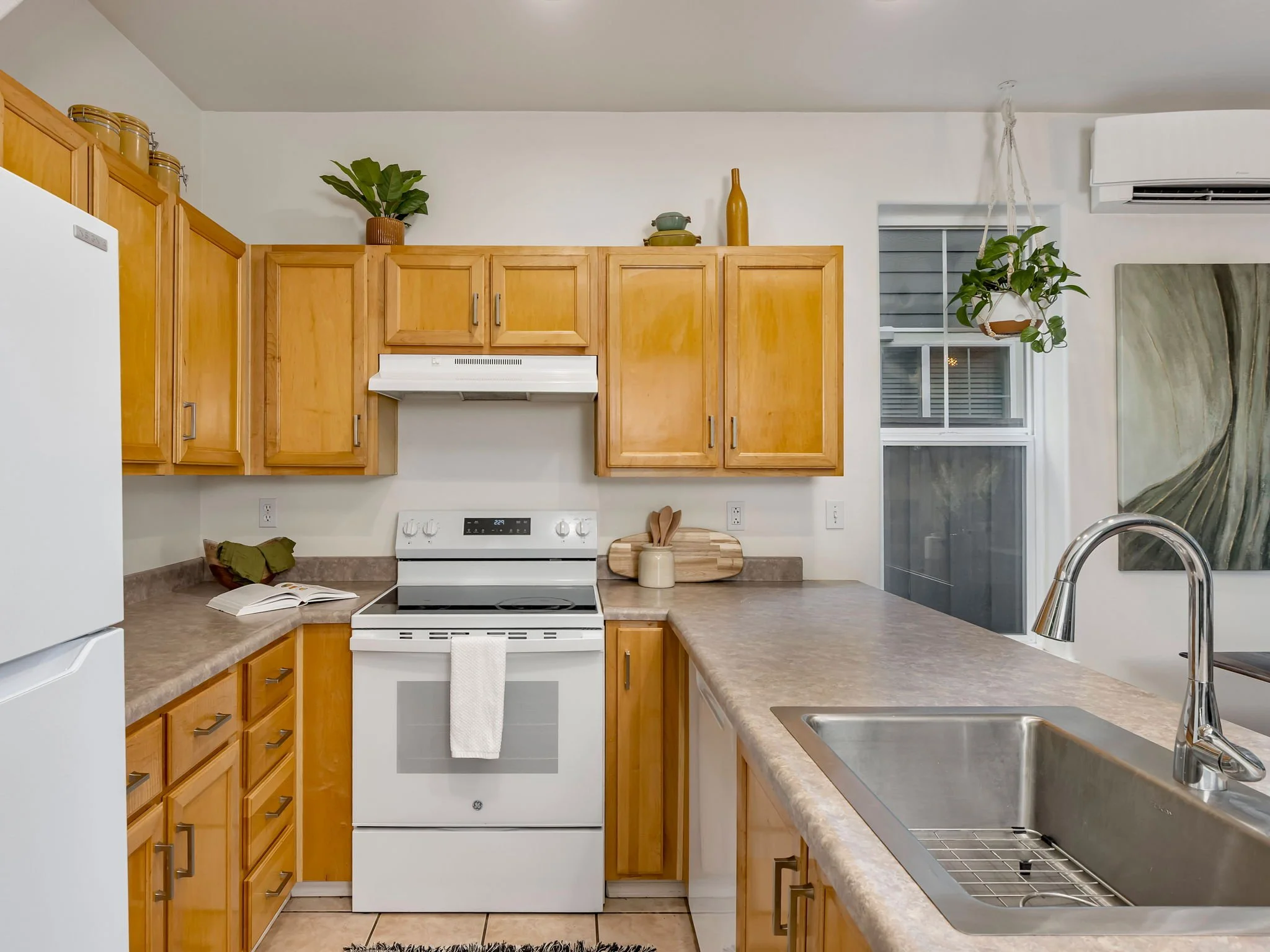 2650 NE 6th Pl, Portland-14.jpg