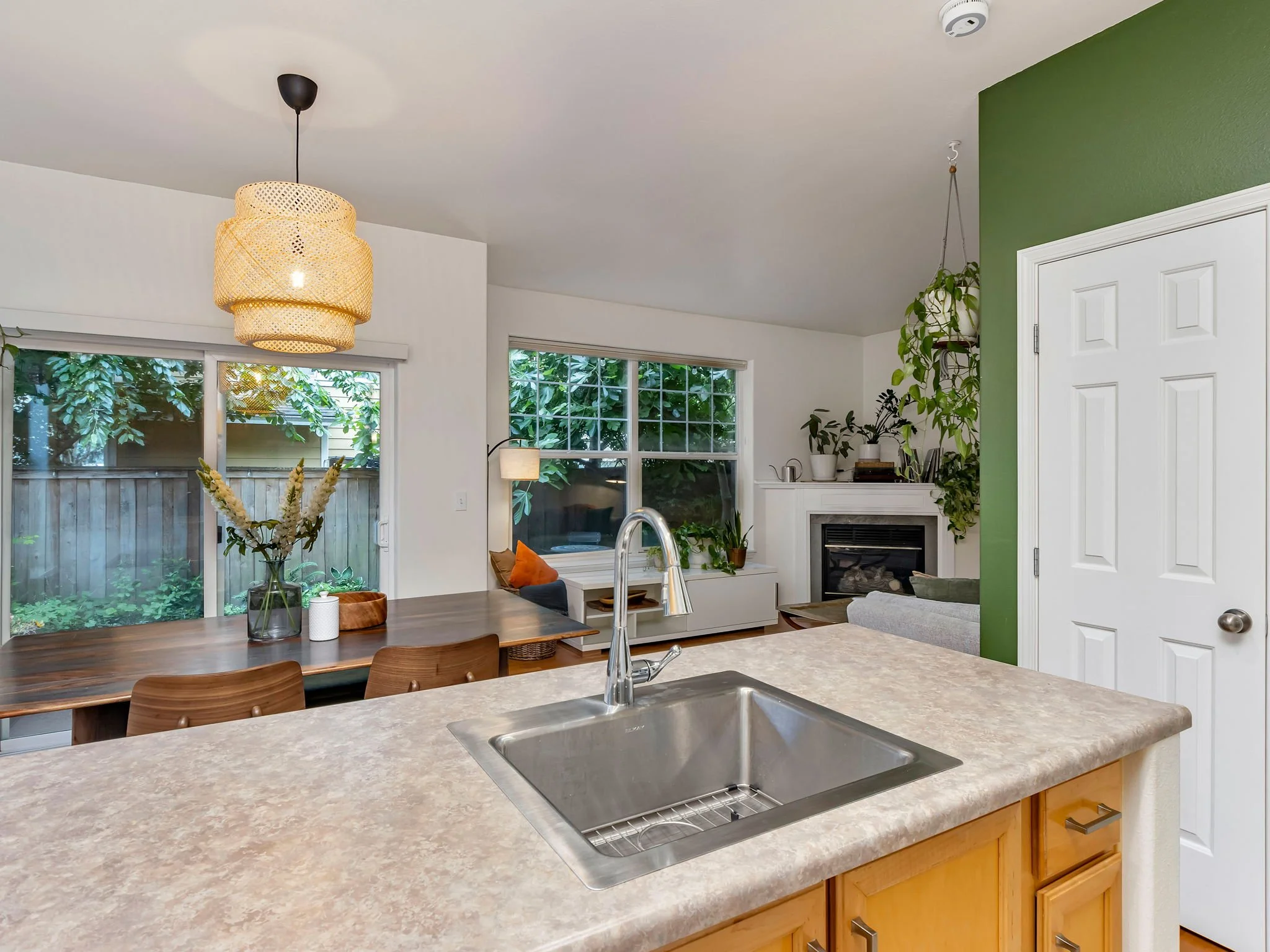 2650 NE 6th Pl, Portland-16.jpg