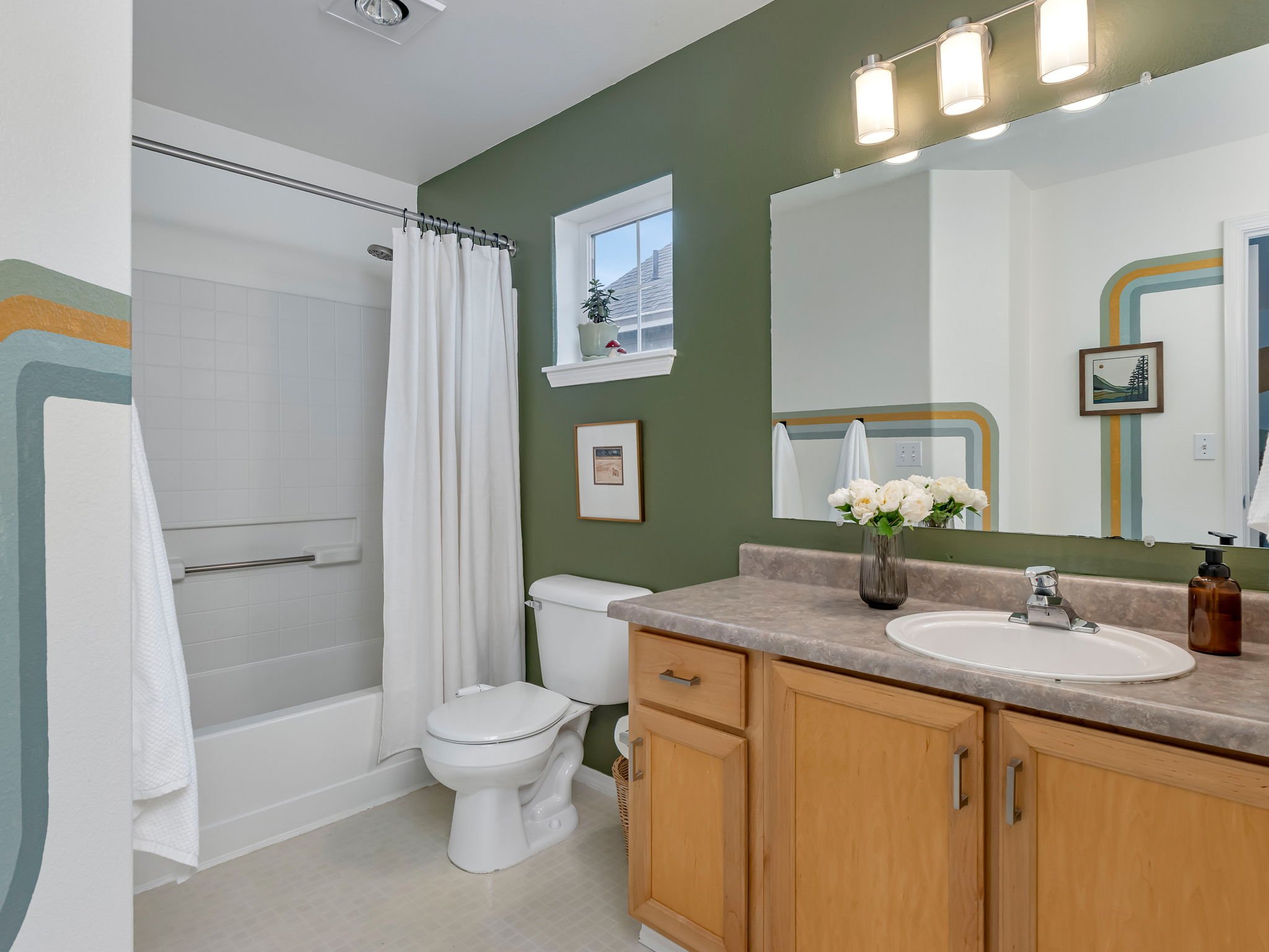 2650 NE 6th Pl, Portland-28.jpg