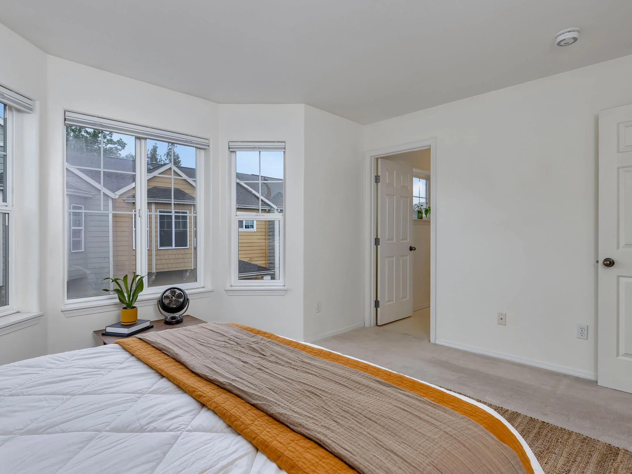 2650 NE 6th Pl, Portland-30.jpg
