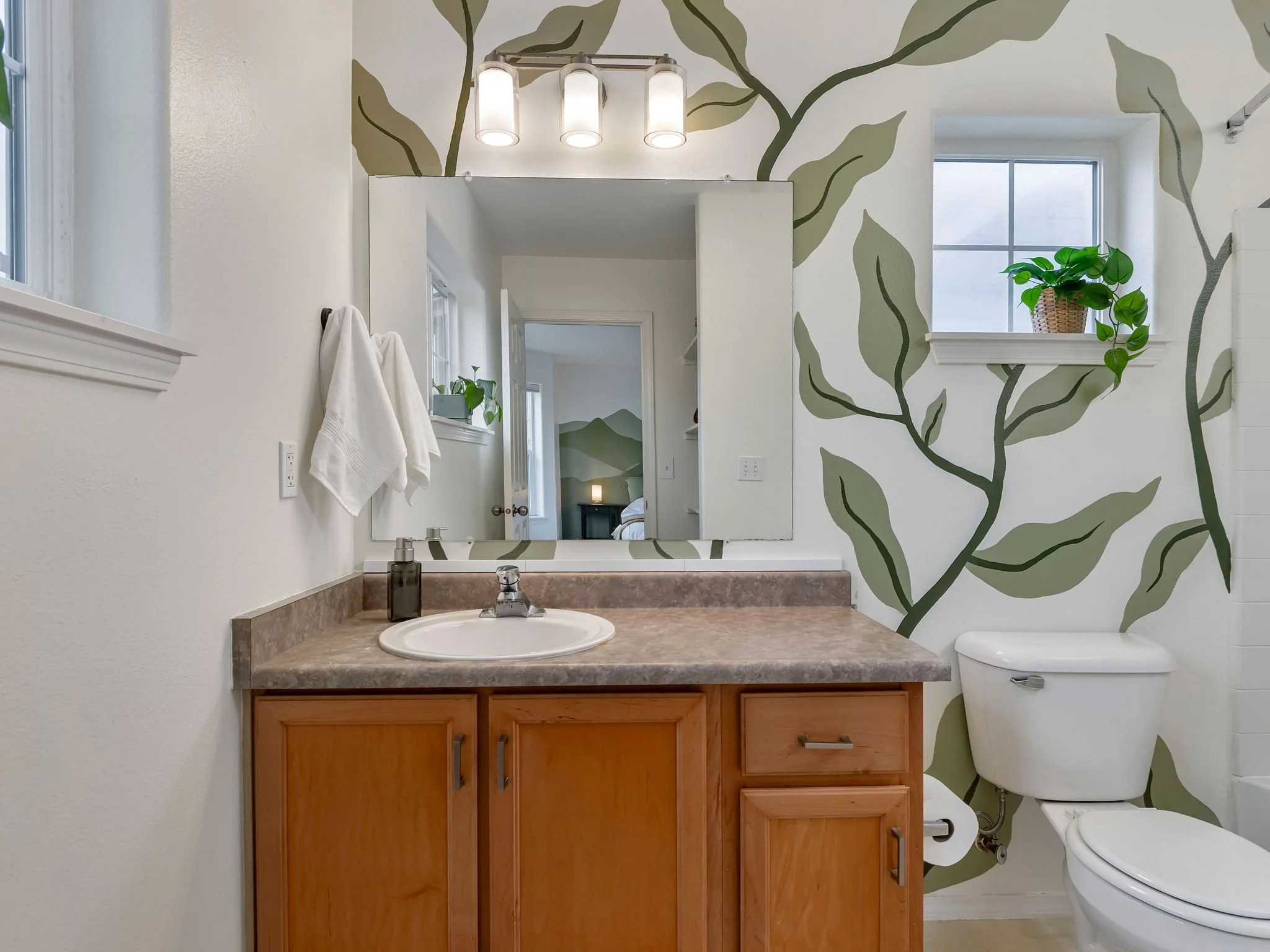 2650 NE 6th Pl, Portland-32.jpg