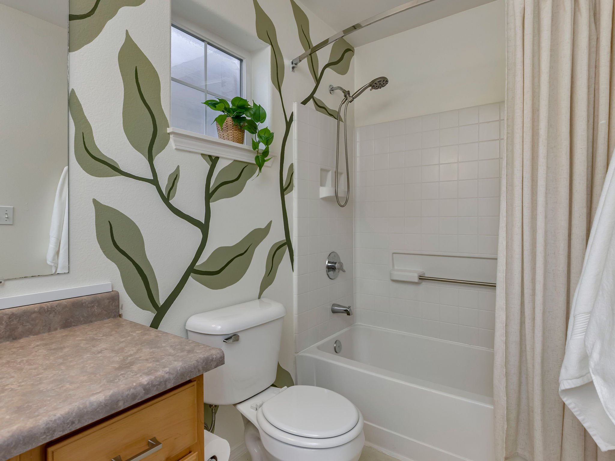 2650 NE 6th Pl, Portland-33.jpg