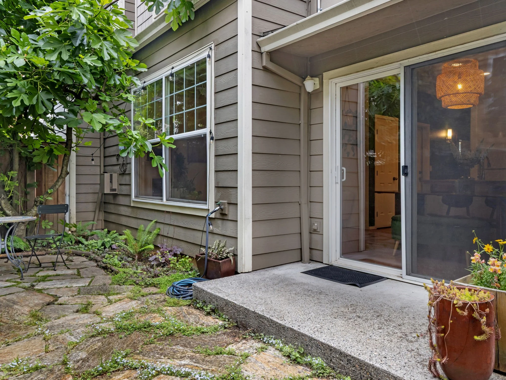 2650 NE 6th Pl, Portland-7.jpg