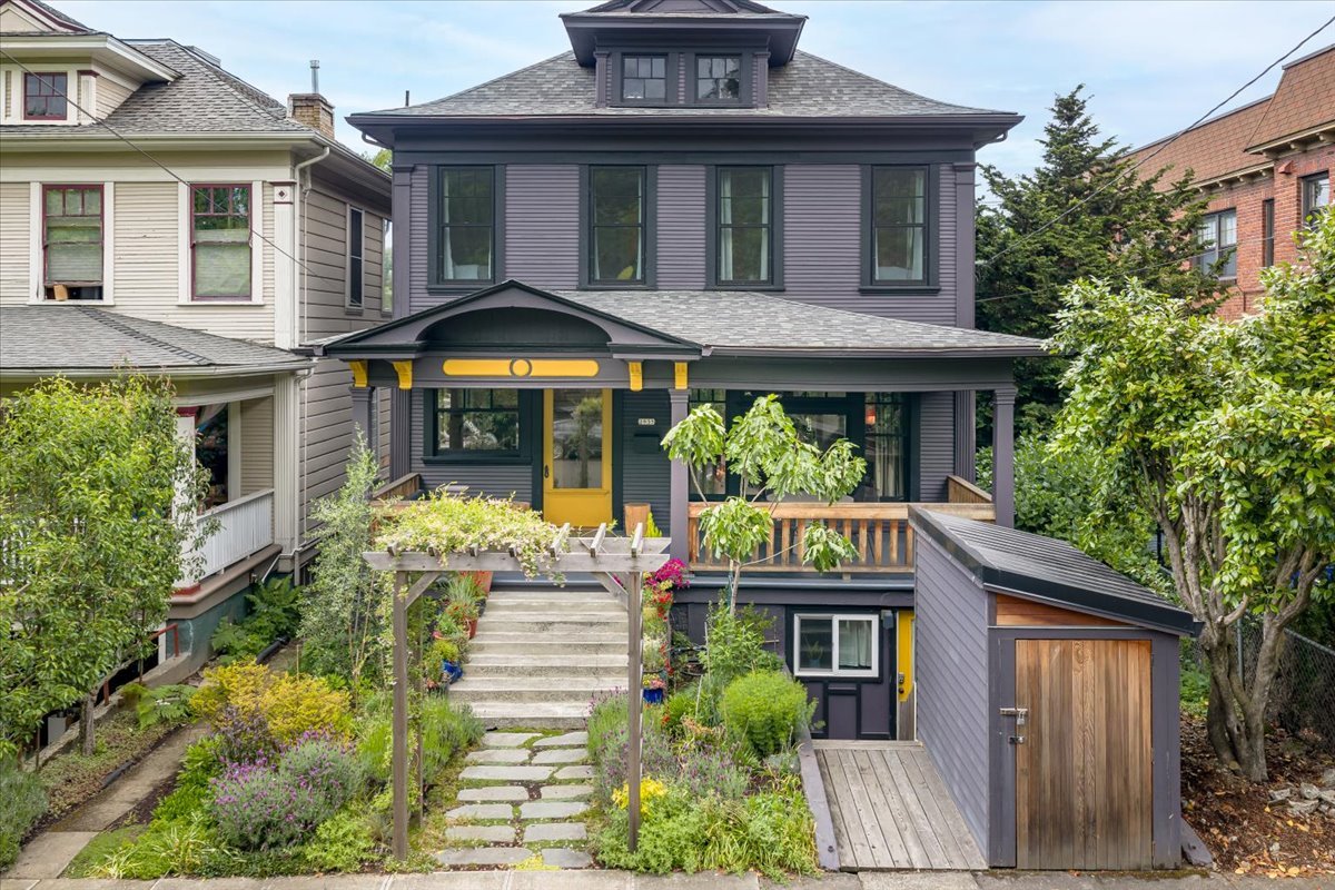 02-260513 2935 SE Yamhill St - 018.jpg