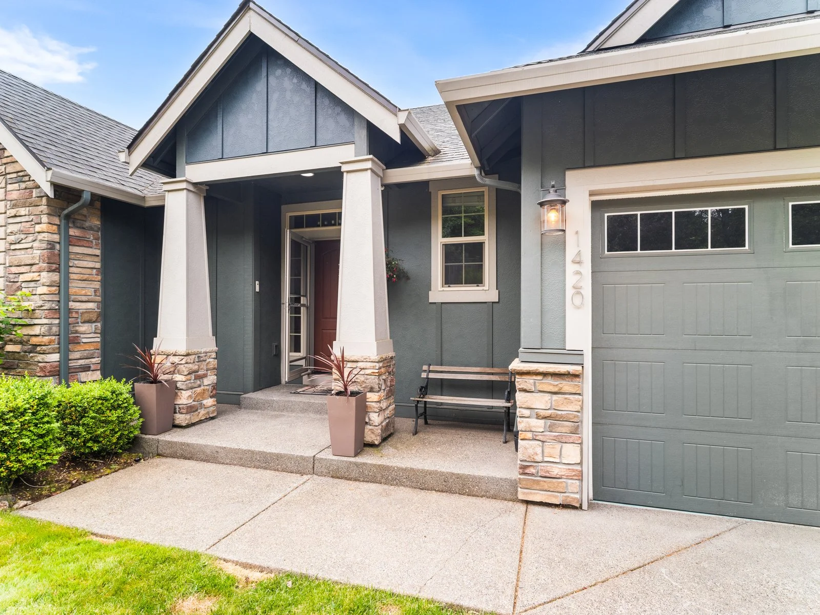 1420 NW Goodwin St-3.jpg