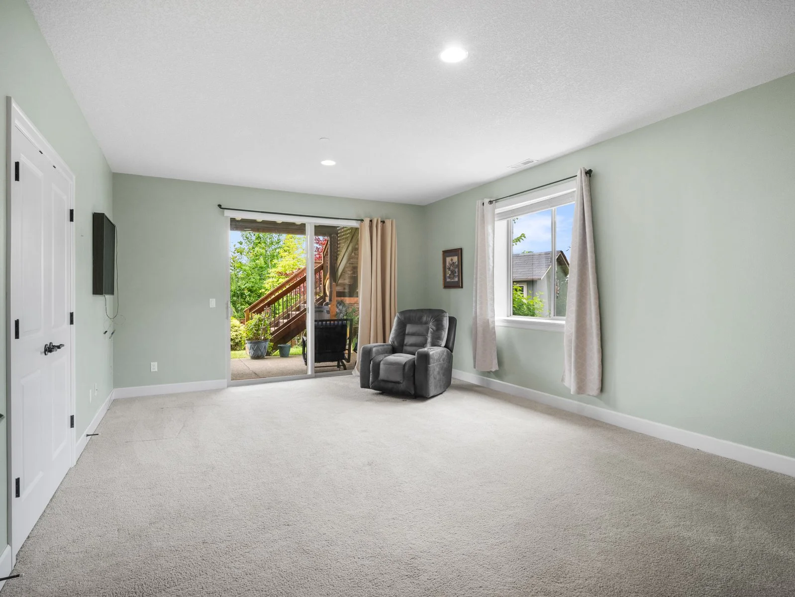 1420 NW Goodwin St-34.jpg