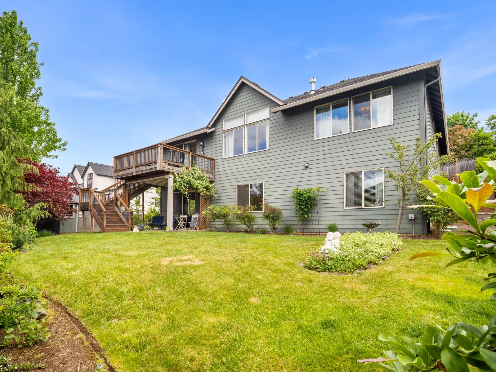1420 NW Goodwin St-51.jpg