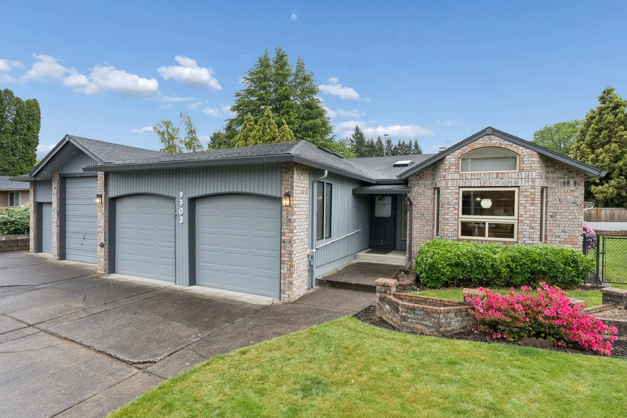 Rare Single-Level Home with Expansive Workshop in Lakeshore