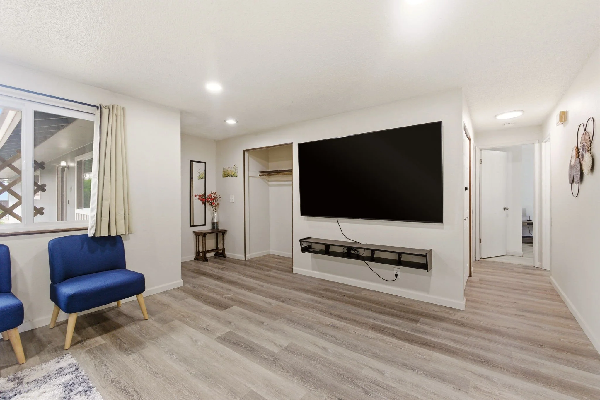 8-web-or-mls-Kyle_Conway_-_3836_SE_91st_Ave_008.jpg