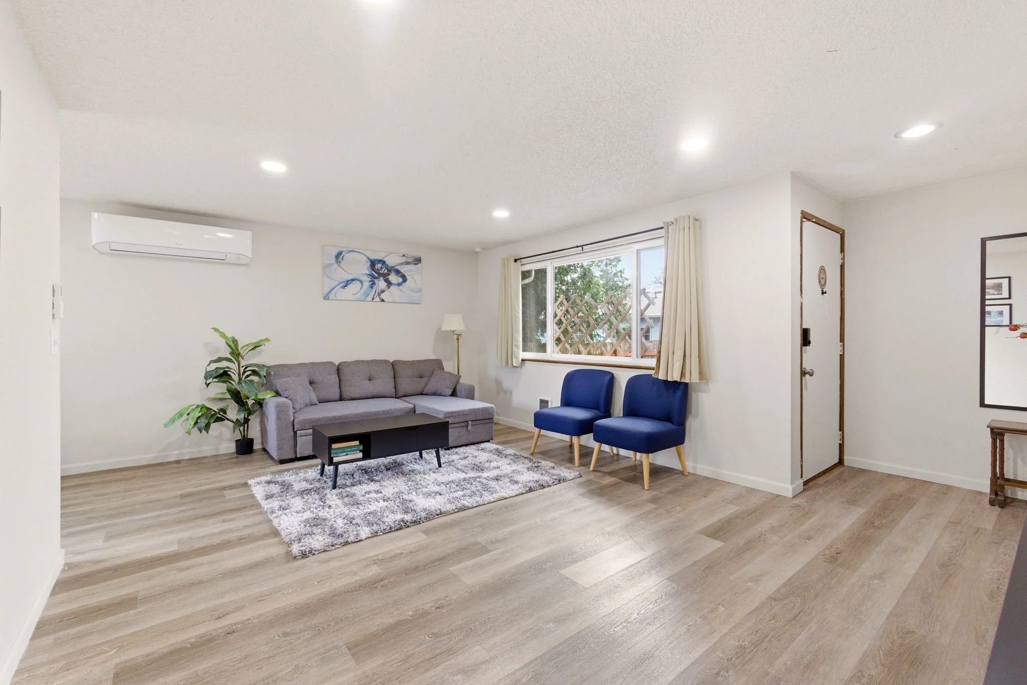 9-web-or-mls-Kyle_Conway_-_3836_SE_91st_Ave_009.jpg