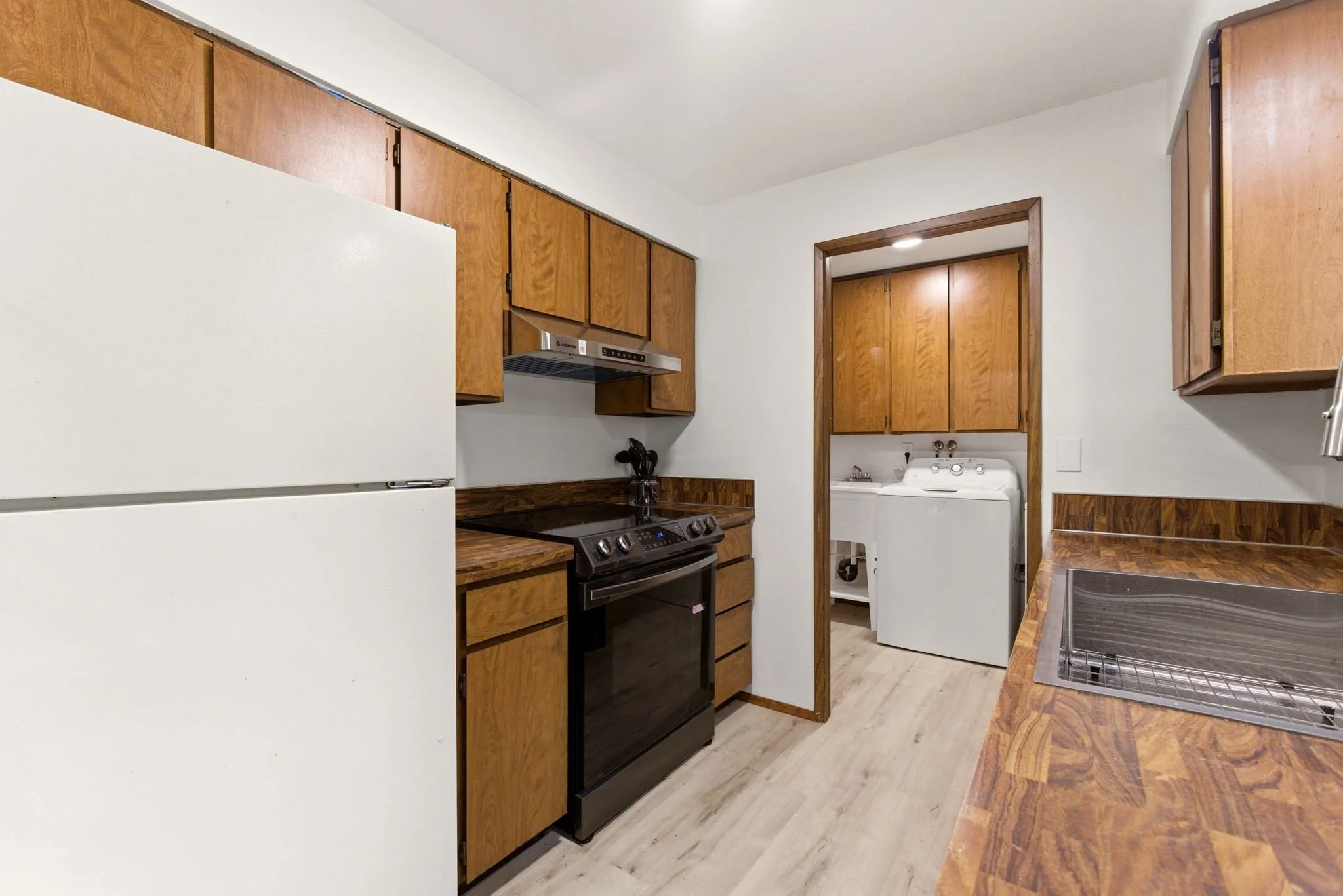 21-web-or-mls-Kyle_Conway_-_3836_SE_91st_Ave_021.jpg