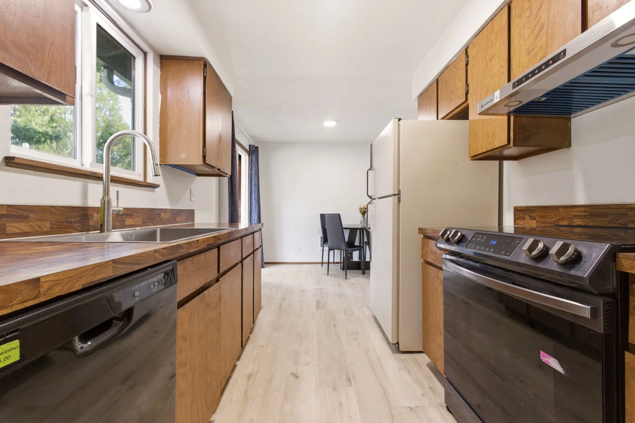 23-web-or-mls-Kyle_Conway_-_3836_SE_91st_Ave_023.jpg