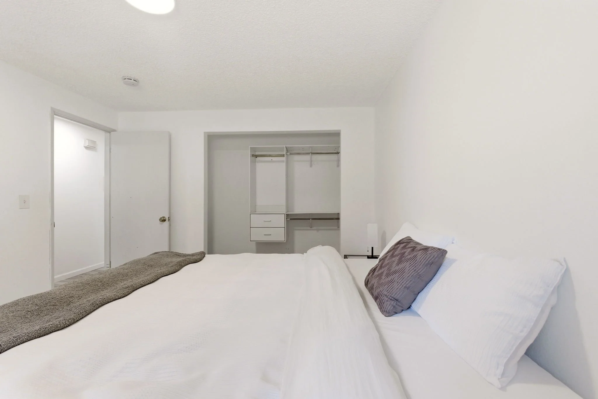 33-web-or-mls-Kyle_Conway_-_3836_SE_91st_Ave_033.jpg