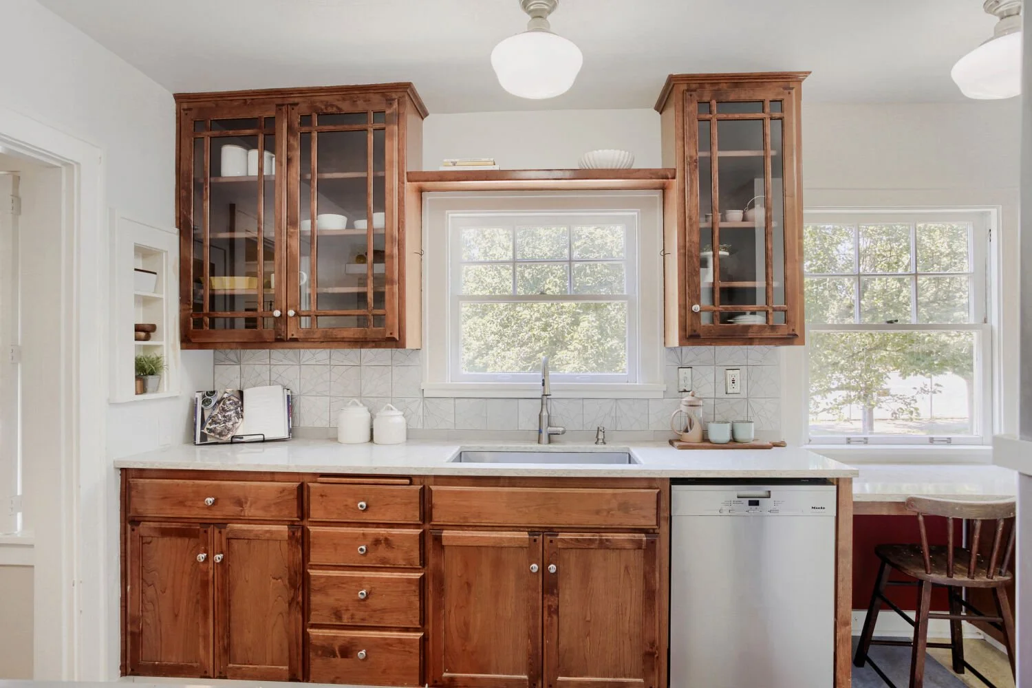 1403 NE Thompson Street 1 - Web Quality - 016 - 14 Kitchen.jpg